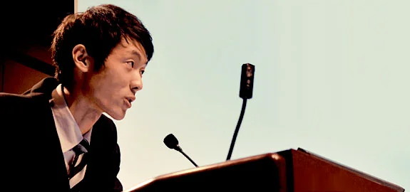 How to Give a Great Speech: 4 Tips