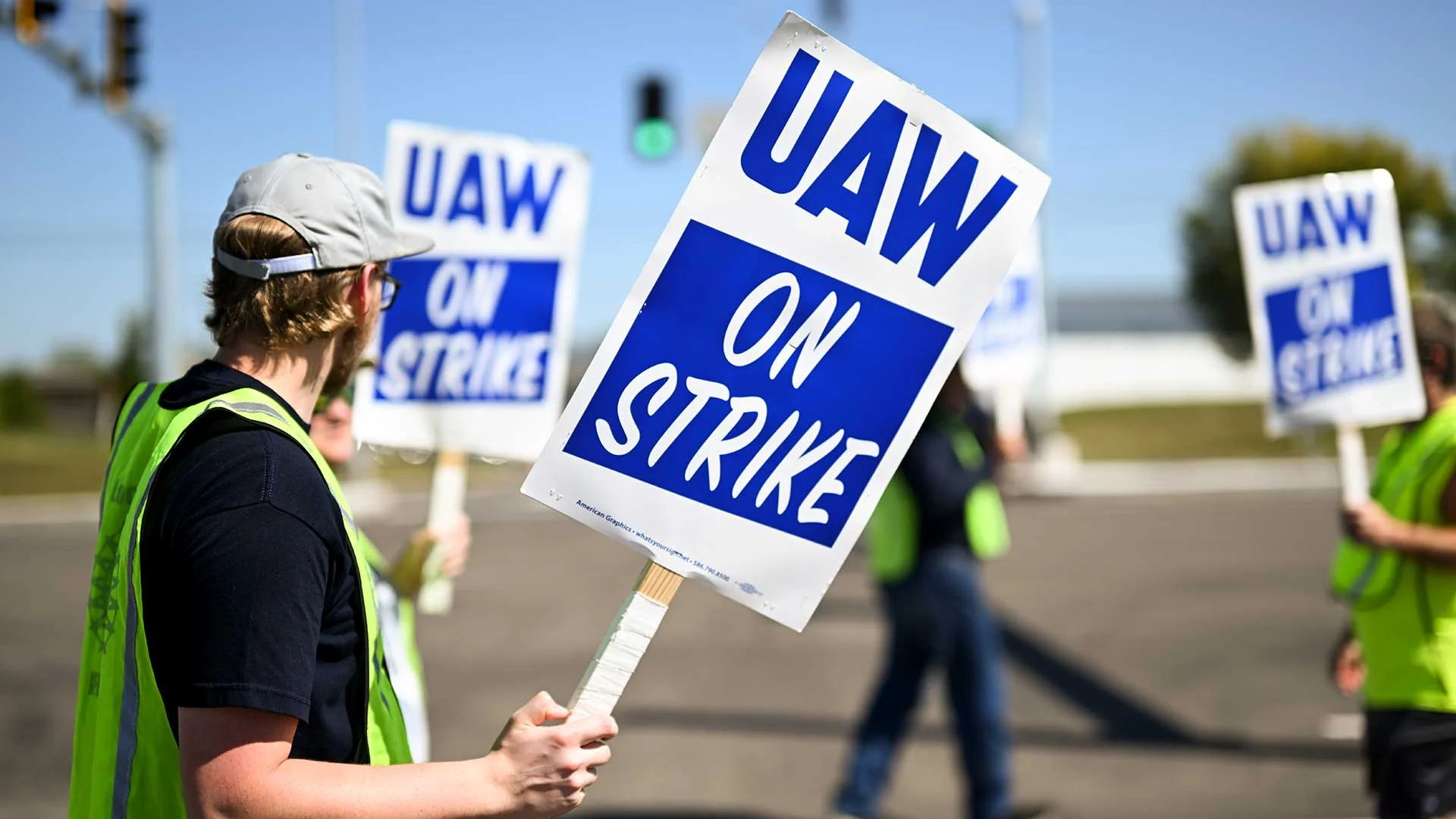 How Strike Work Workers Go on Strike at Missouri GM Plant