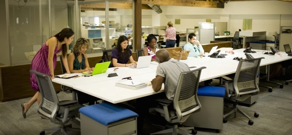 6 Awesomely Random Acts of Workplace Kindness