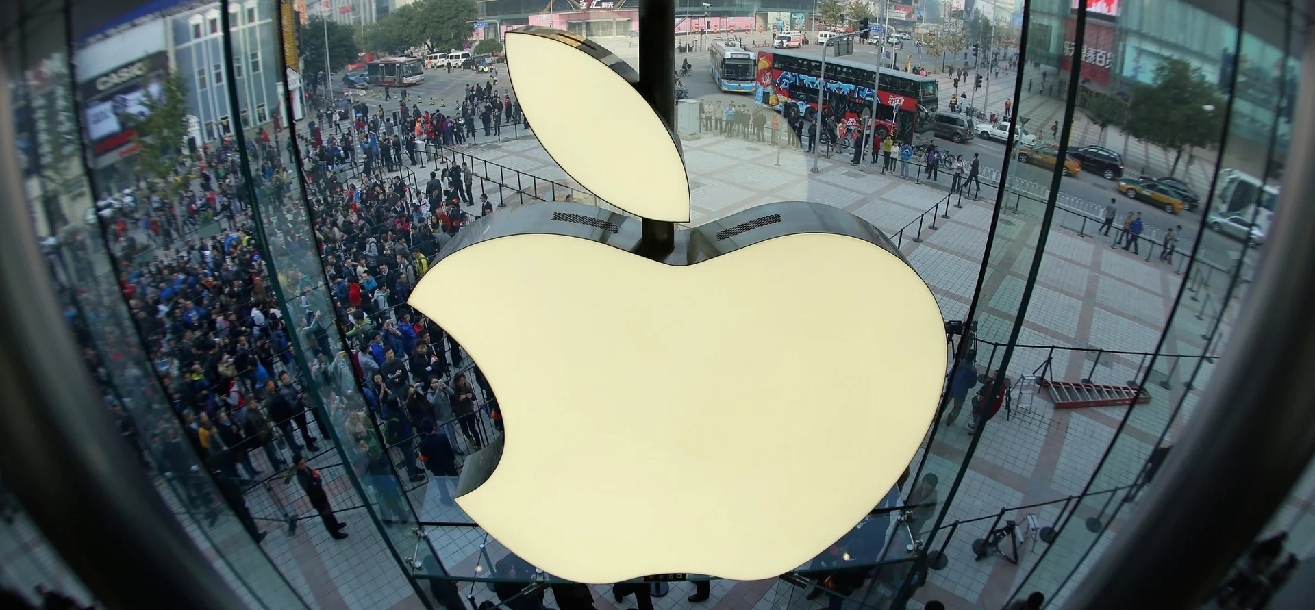 The Real Reason Apple Is Screwing Up So Badly