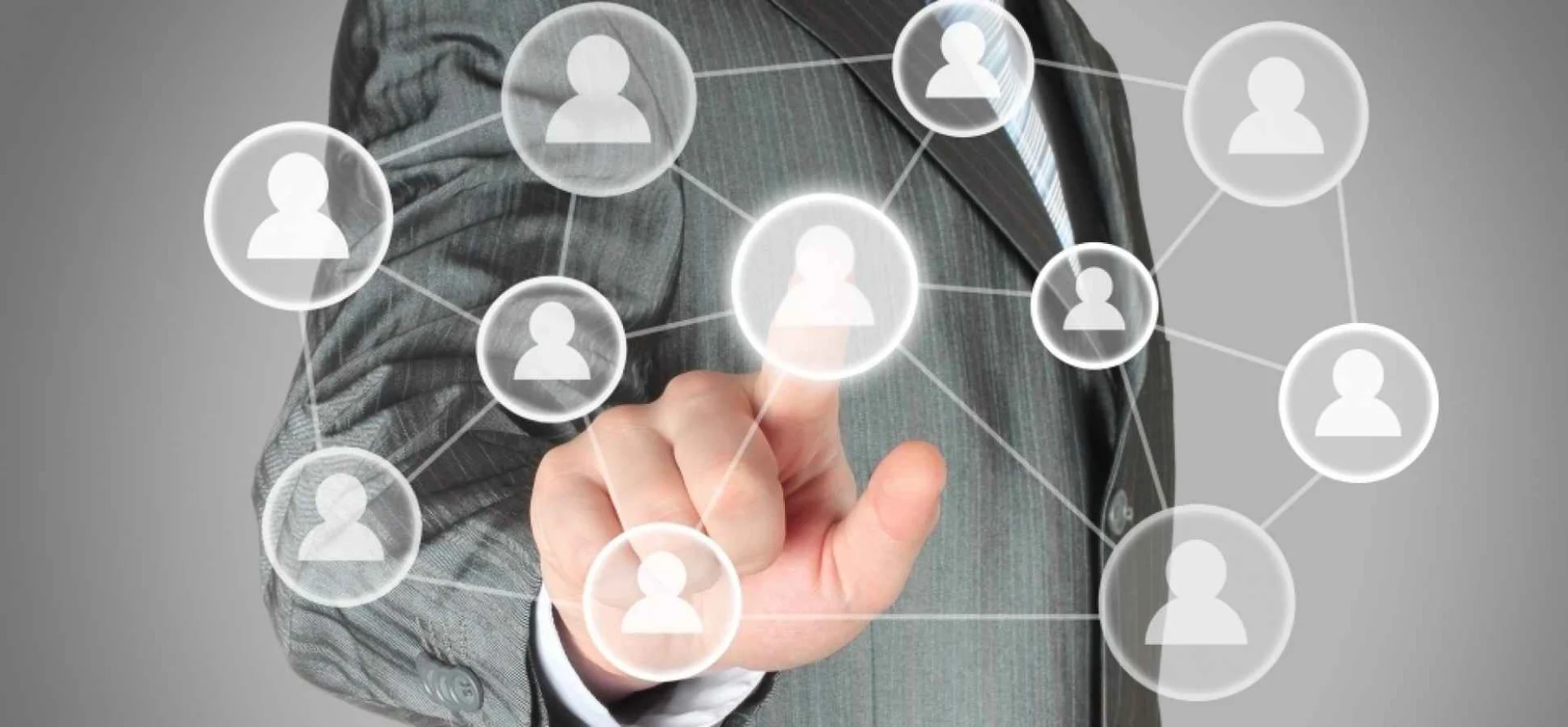10 Steps to Using LinkedIn to Become a Social CEO