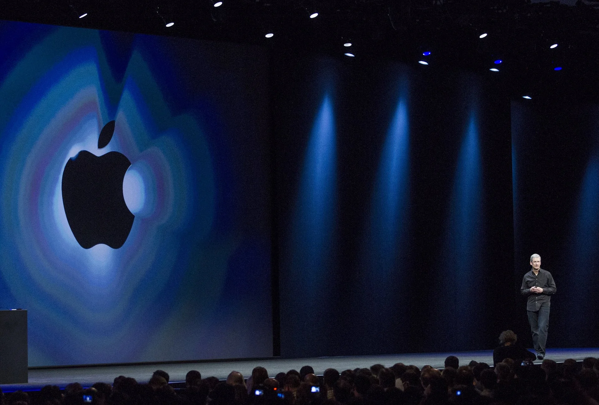 Apple Spent Years Planning Its Entry to This $120 Billion Industry. It ...