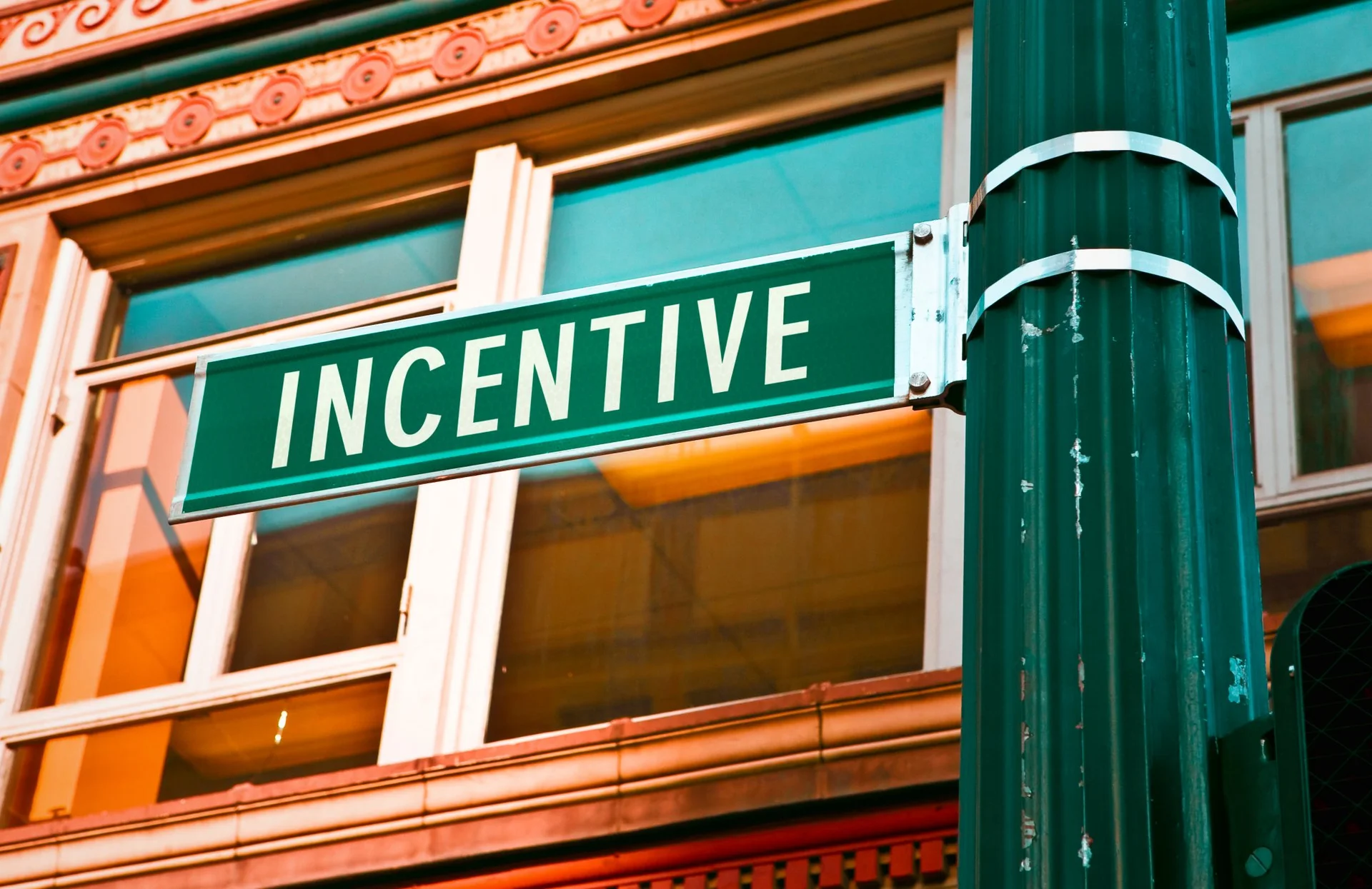 Want to Motivate Someone? Reward Them Immediately, Says New Research ...