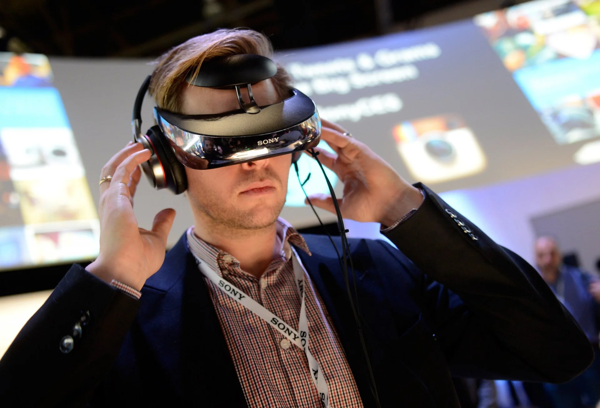 CES 2017: 10 Tech Trends To Expect at This Year's Show