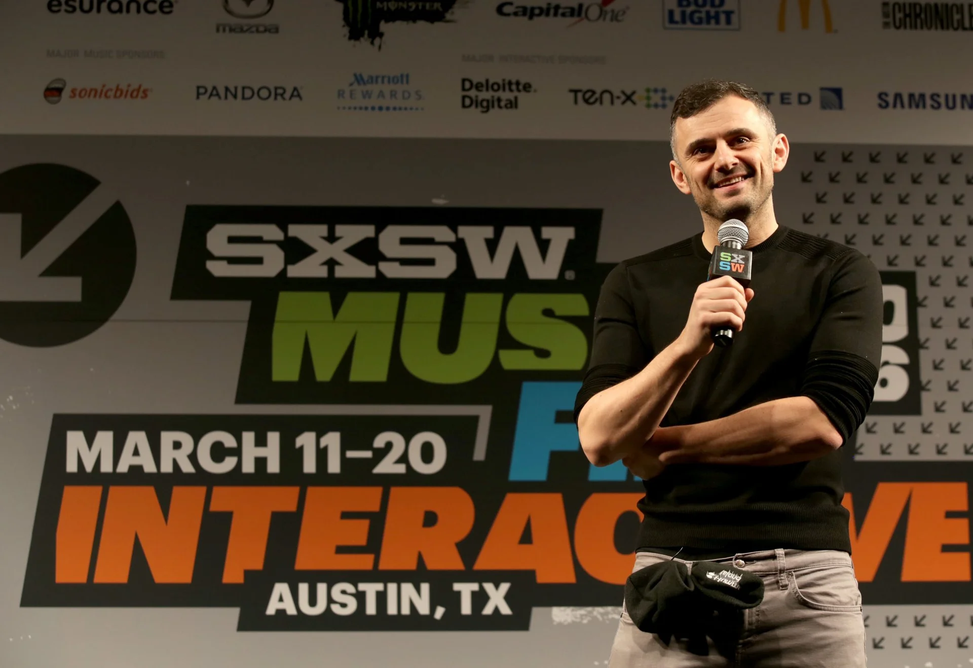 7 Keys to Successfully Pitching Gary Vaynerchuk