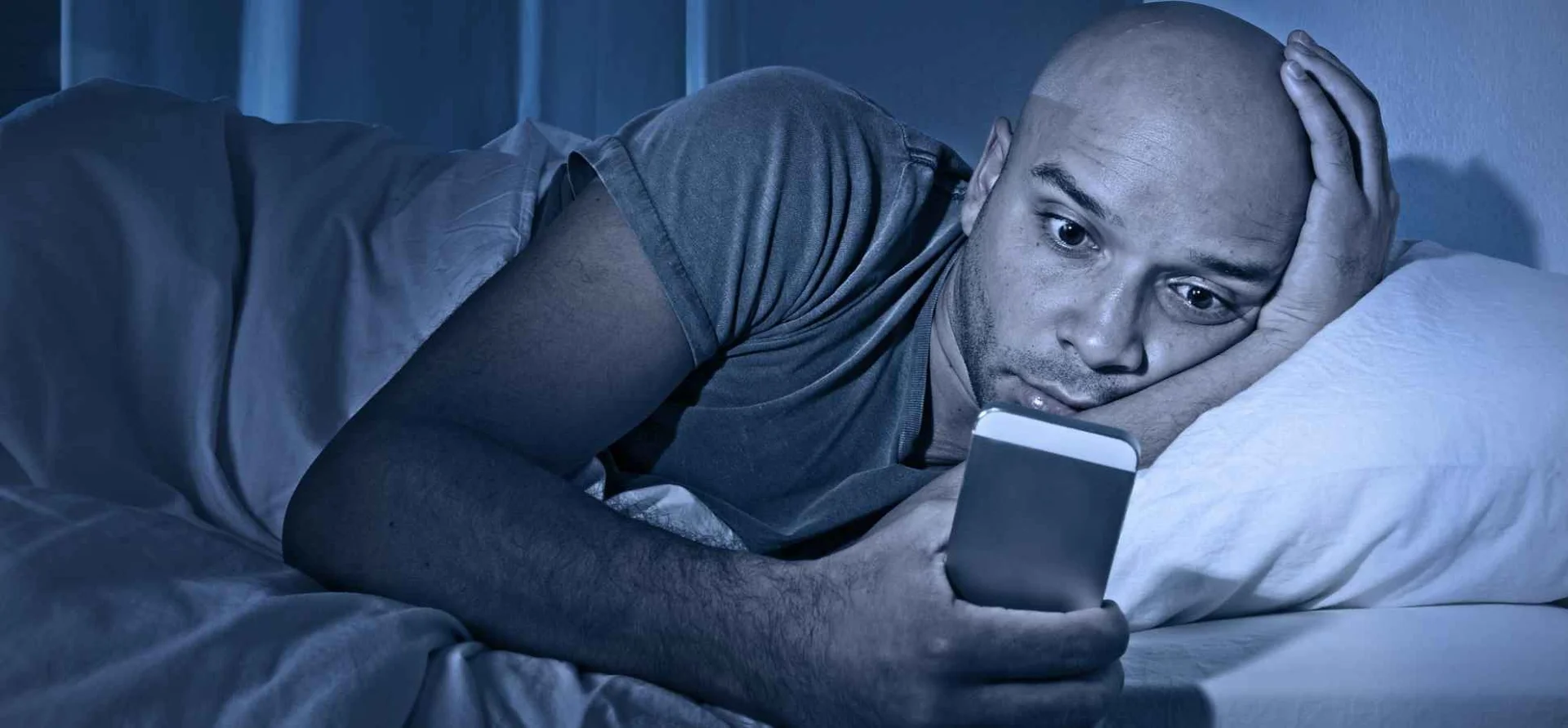 How to Curb Your Social Media Addiction