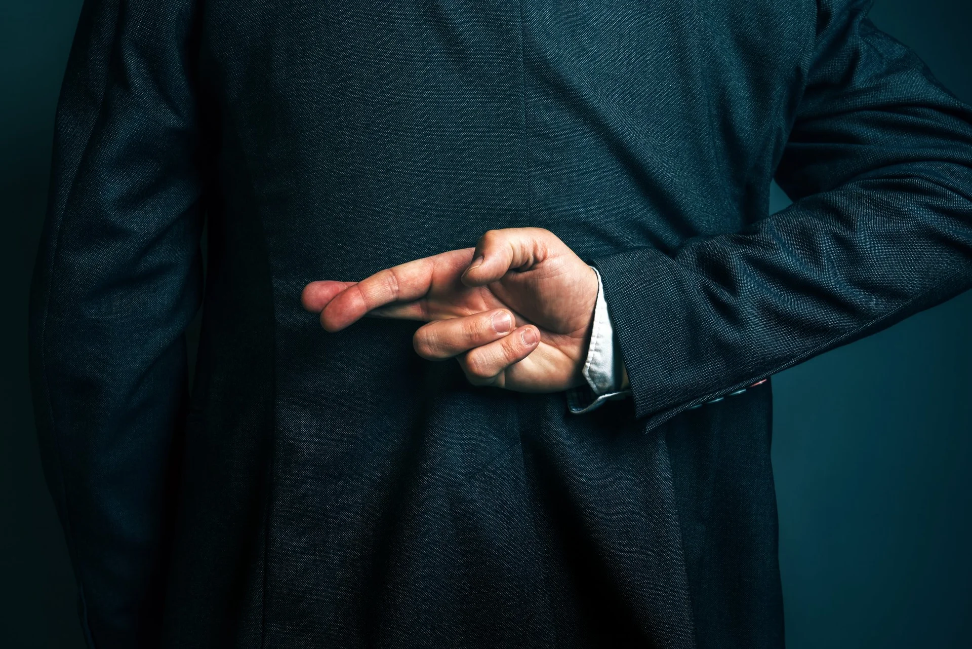 Standy Lie Here's What Happens in Your Brain When You Repeatedly Lie