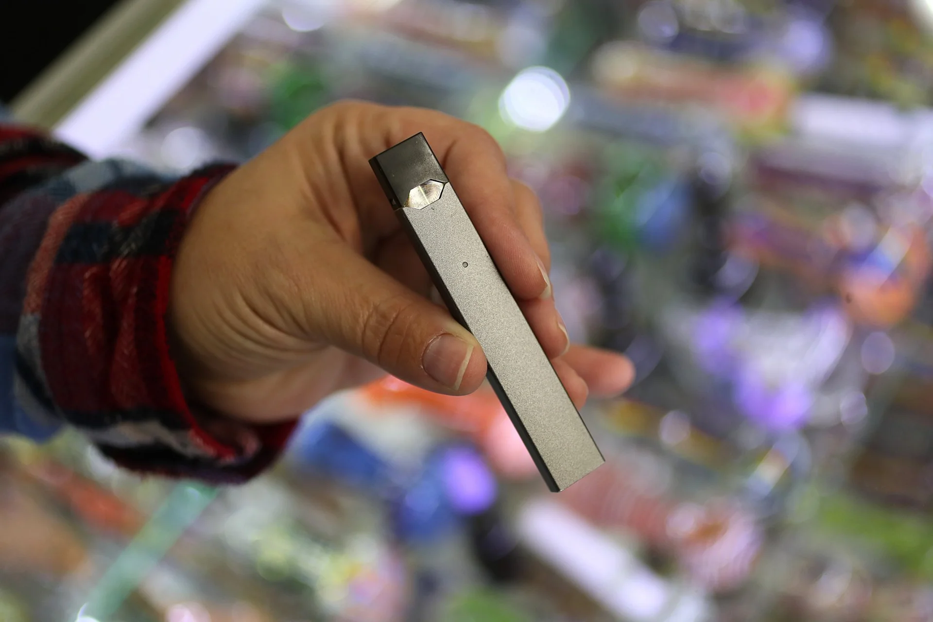Tobacco Giant Altria Invests $13 Billion in Juul, Valuing the E-Cigarette  Company at $38 Billion