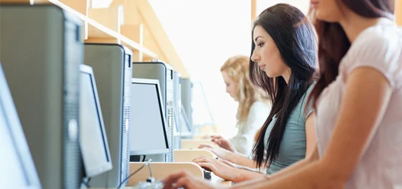 Women Earn Less After Graduation: Study