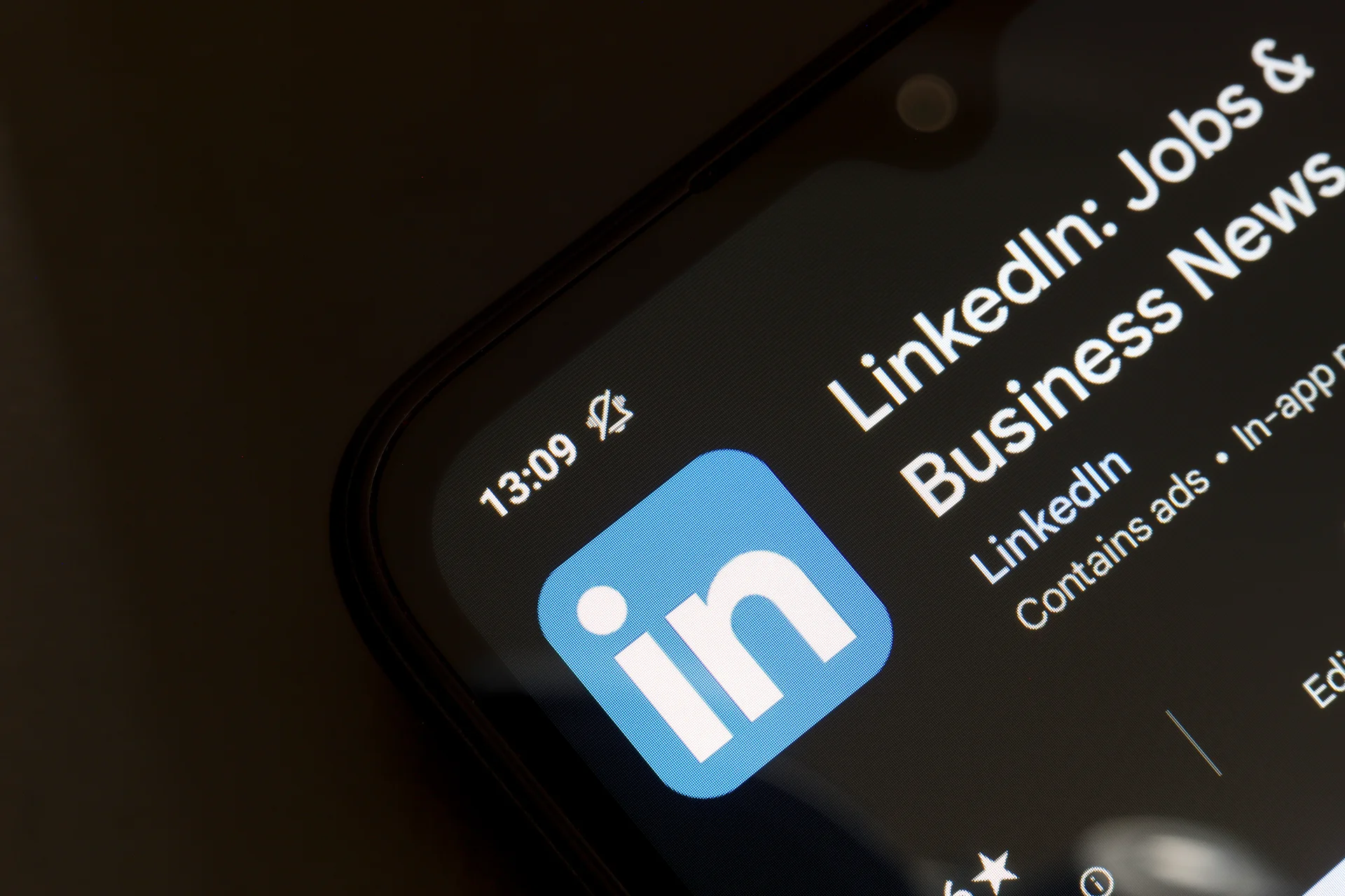 Microsoft's LinkedIn Sued for Training AI Models With User Data