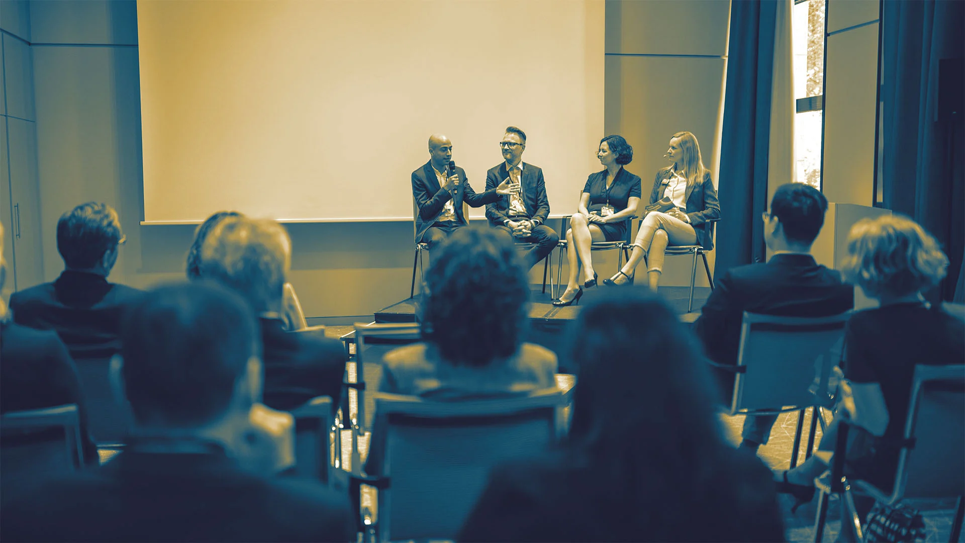 How to Prepare to Give a Fireside Chat