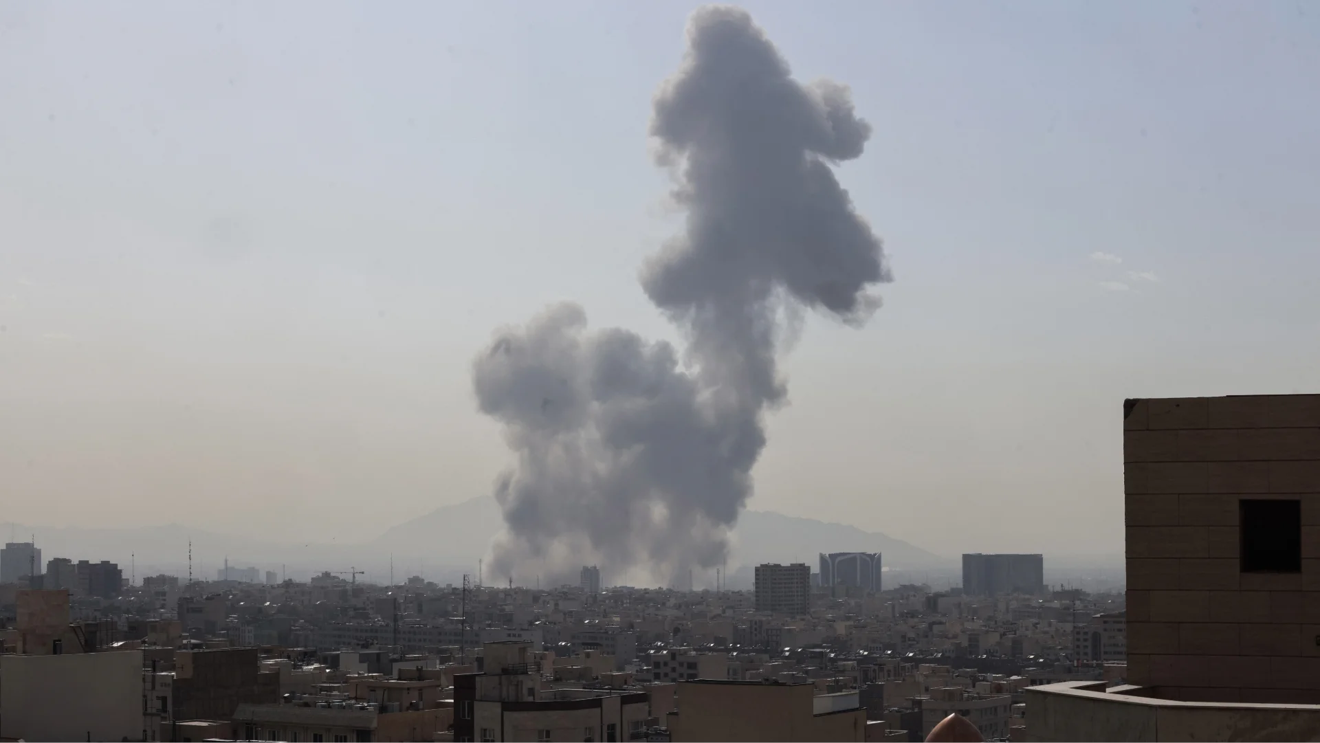 Global Markets Brace for Turmoil in Wake of U.S. Attack on Iran
