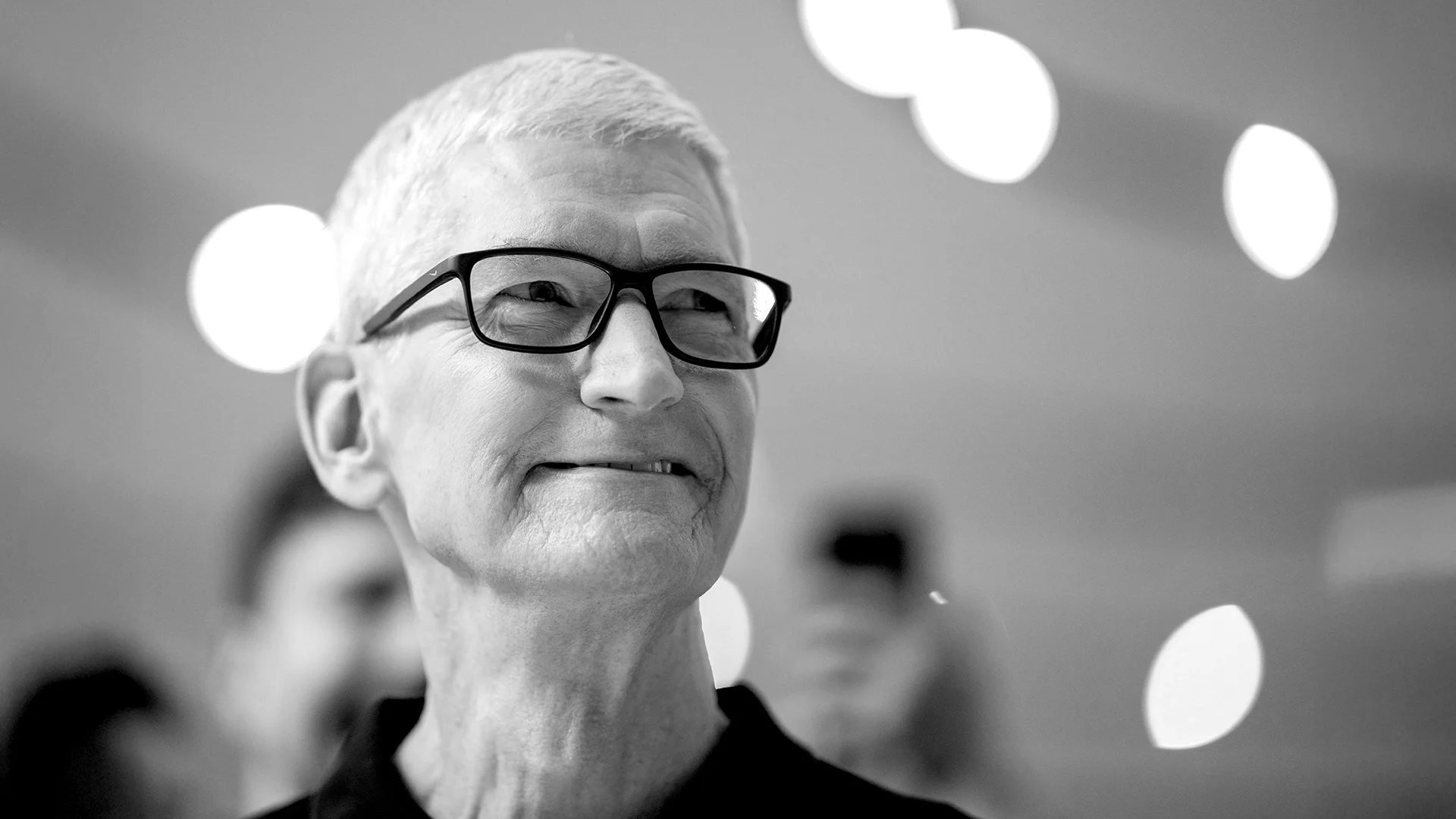 Cook Keeps Apple Innovative After Five Decades. Here's How