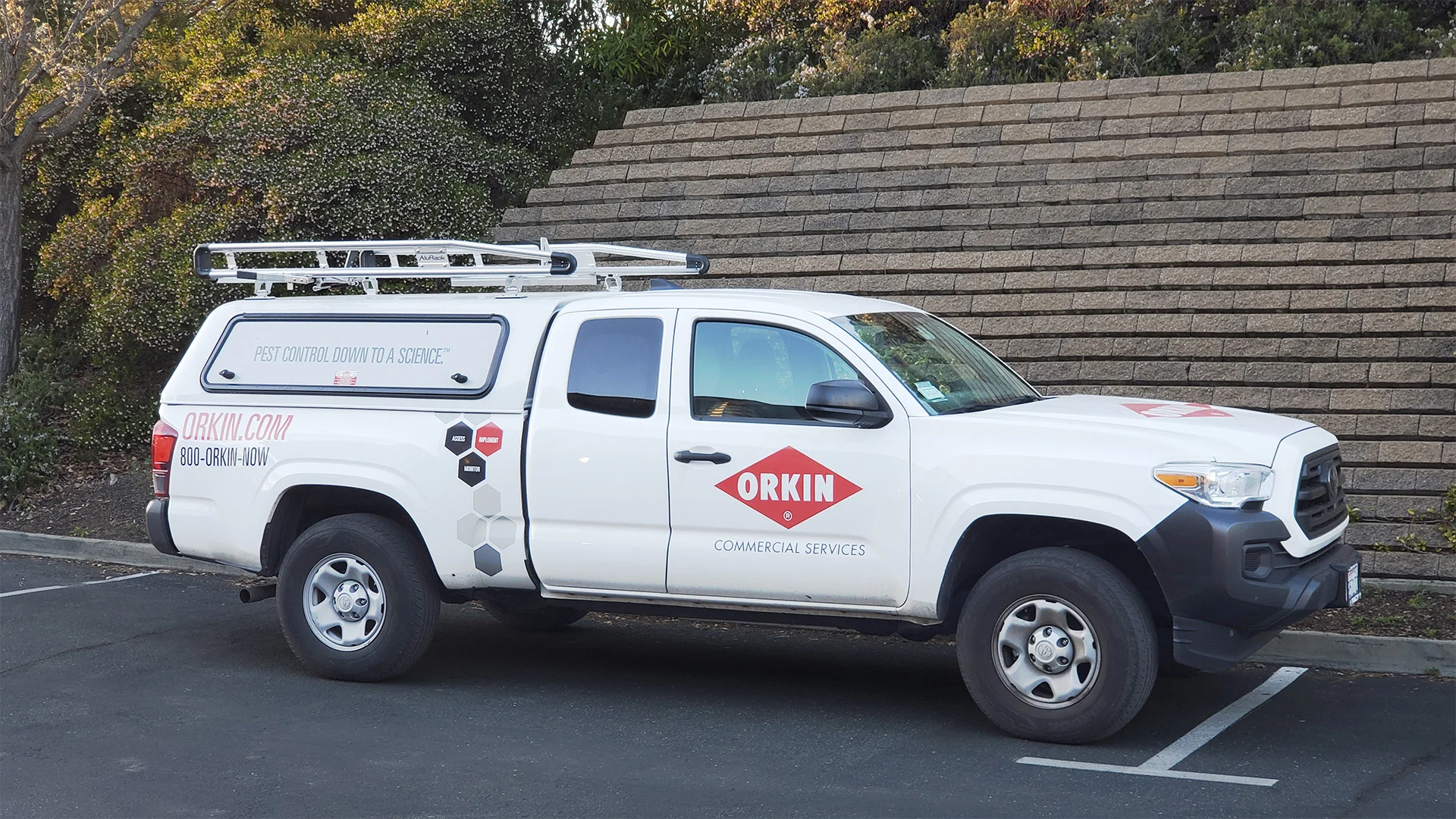 The FTC Just Forced One of the Largest Pest-Control Companies to Stop Using Noncompetes on 18,000 Workers