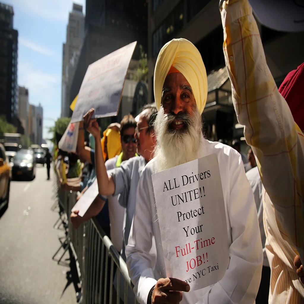 Uber Drivers Win Key Battle for Benefits in New York