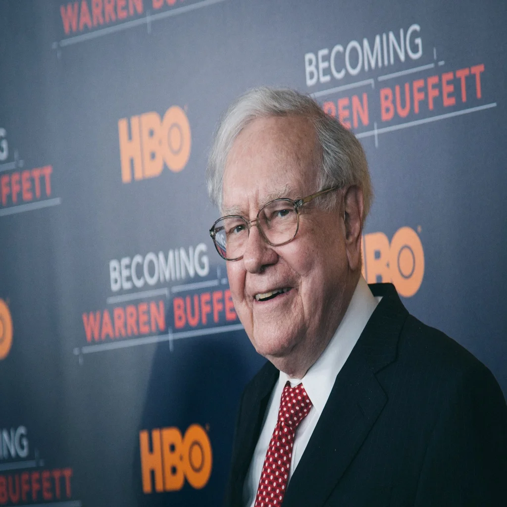 Warren Buffett Isn't Afraid to Admit He Has a Business Crush on Jeff Bezos