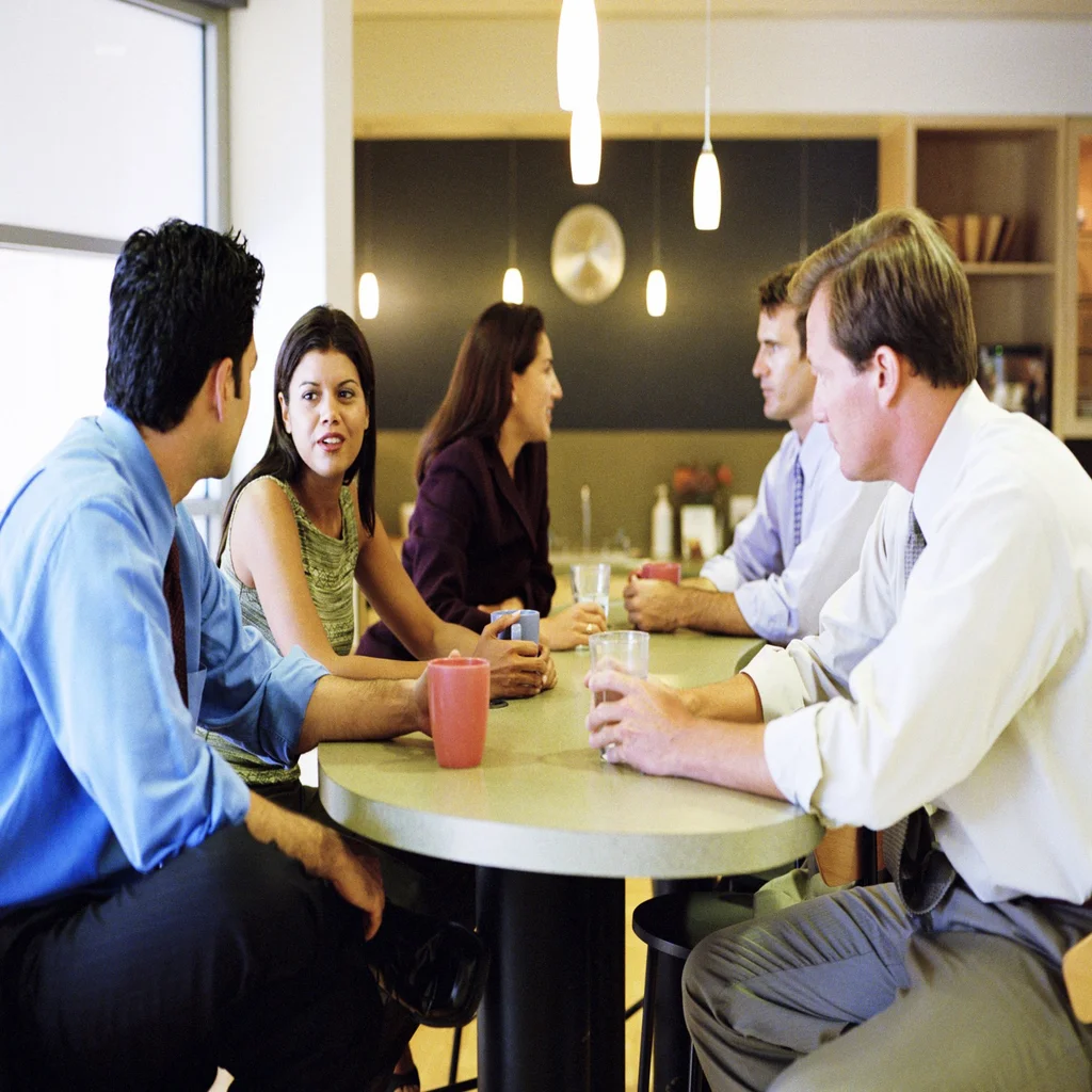 10 Common Office Courtesies That People Often Forget About