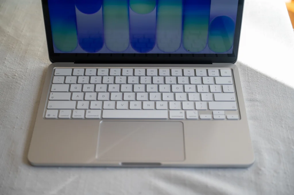 Review: The MacBook Neo Is the Perfect Set of Compromises