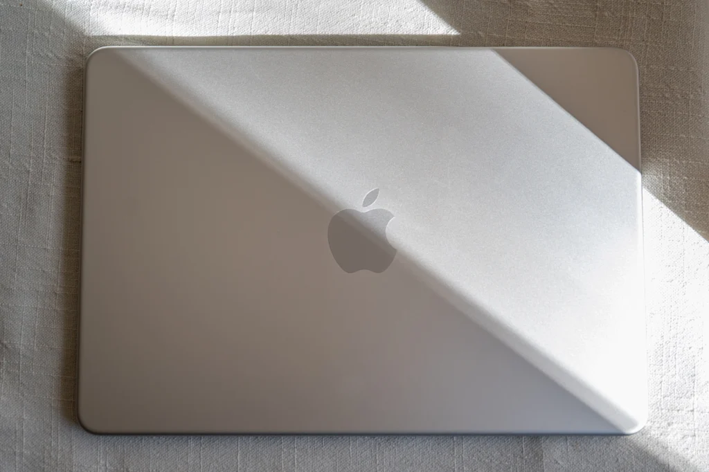 Apple MacBook Neo 512gb シルバー Buy MacBook Neo, Silver, 512GB - Apple