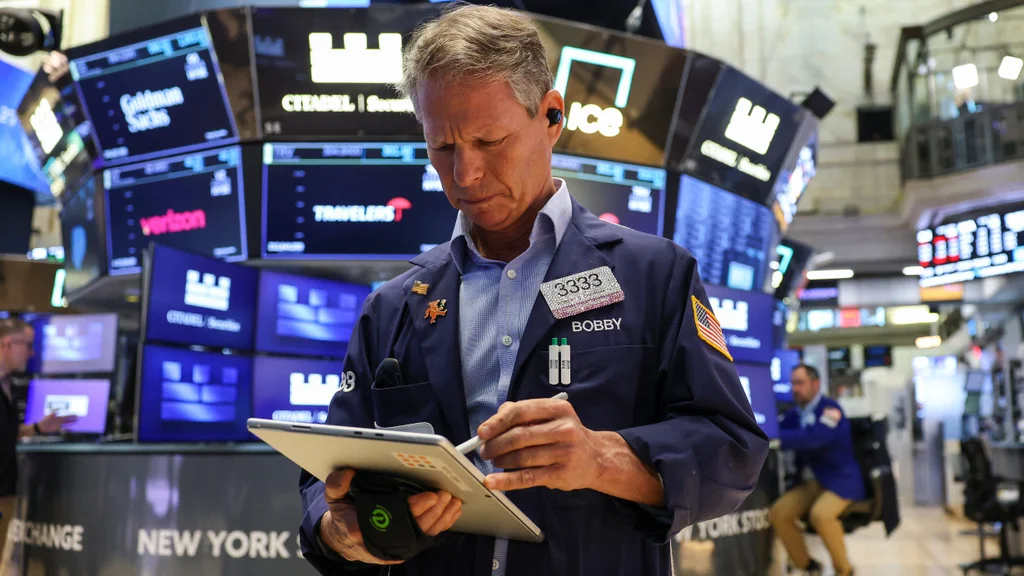Gas Prices Just Inched Closer to $5. Here's What History Says That Actually Means for the Stock Market
