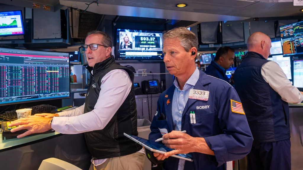 SpaceX Just Pulled Off the Largest IPO in History—But What Happened Next Is the Real Story for the Economy