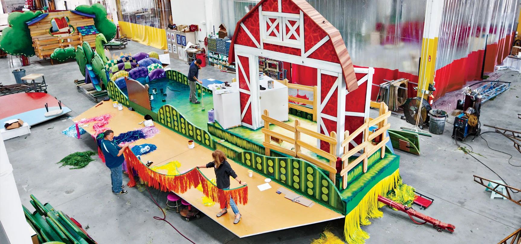 parade tootsie roll float