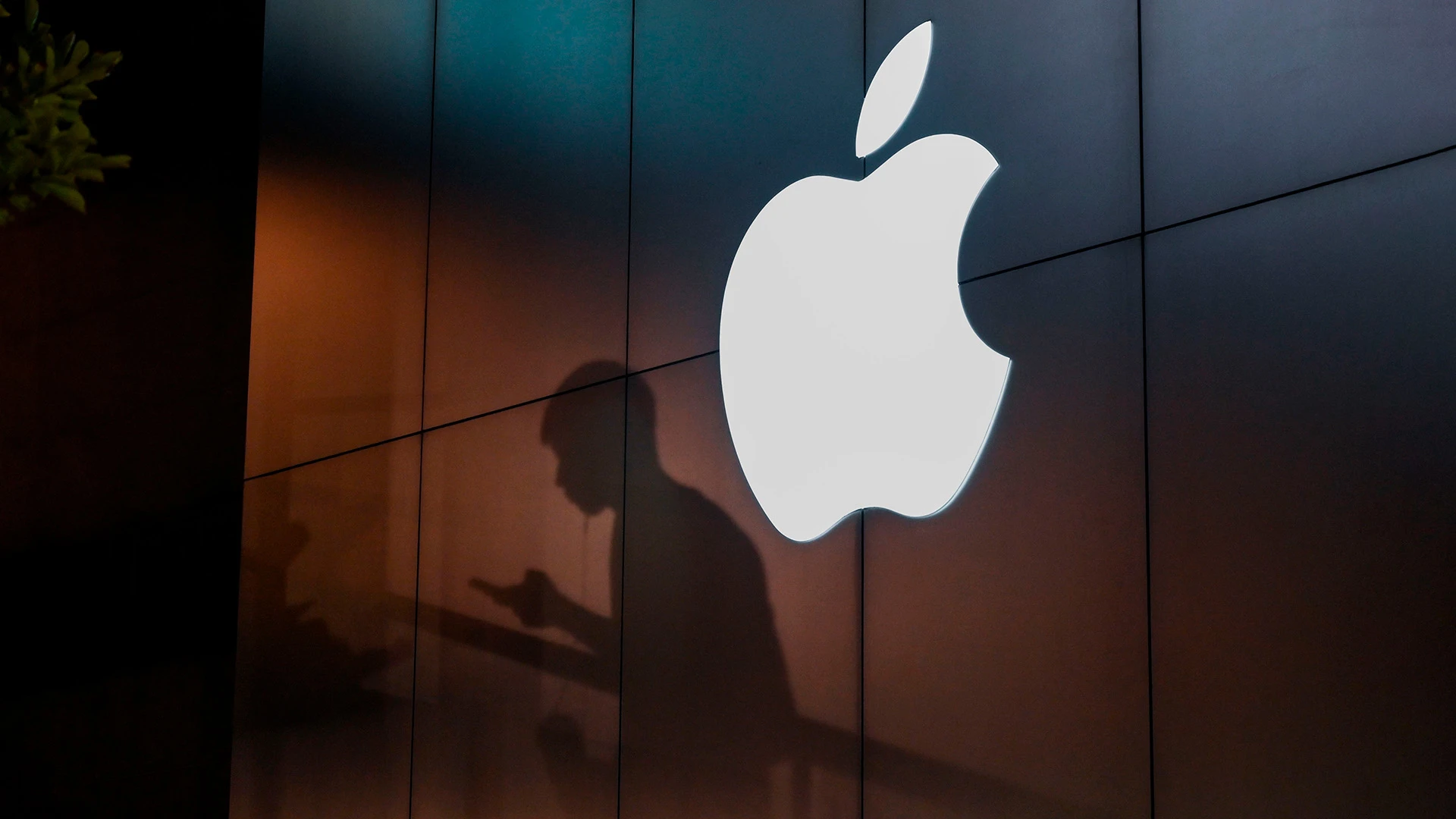Top Executive Shares the Secret of Apple s Brand Identity Say No More Than Yes