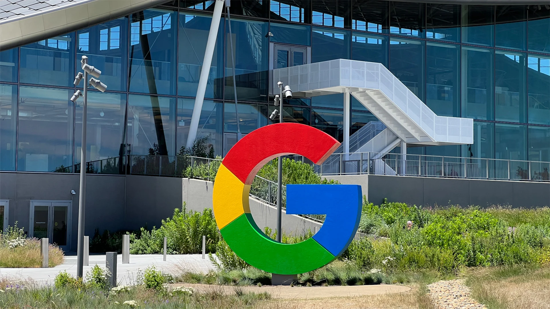 Former Product Manager Says Google Is Destroying Its Best Asset ...