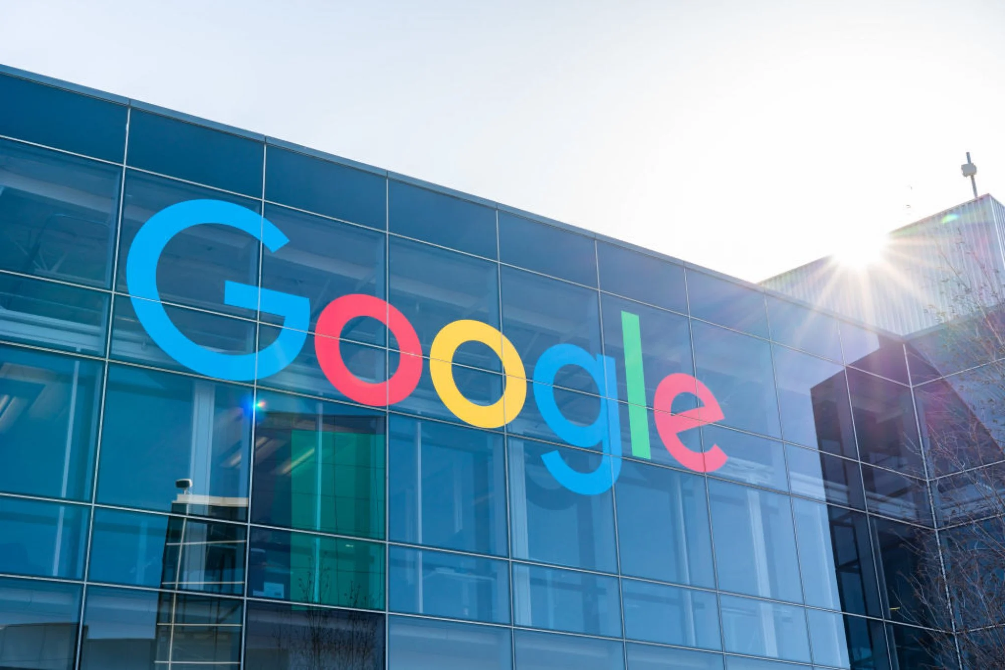 After 16 Years, Google Is Doing the 1 Thing No Company Should Ever Do