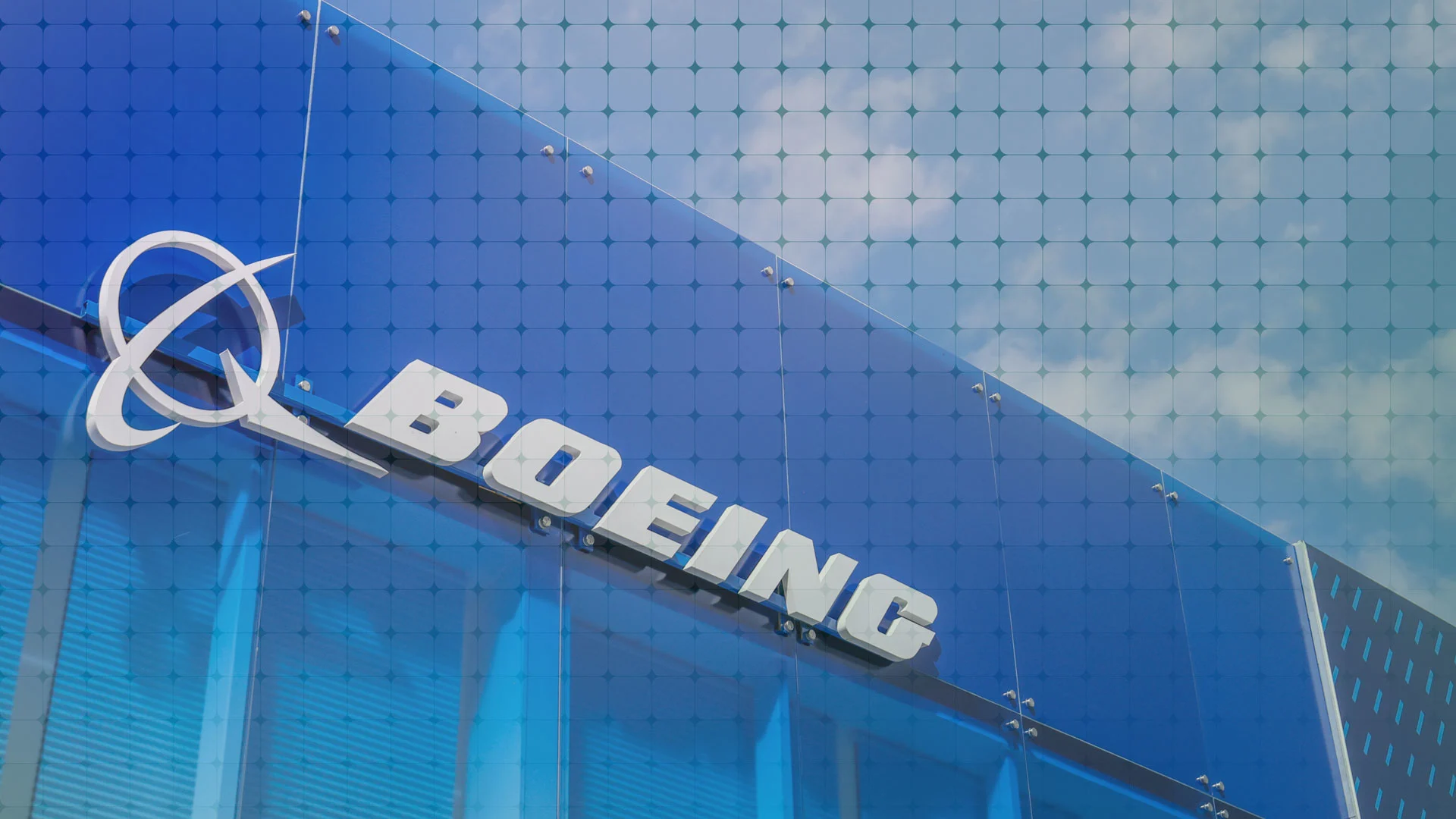 Boeing Has a $15 Billion Plan to Weather Company Turbulence