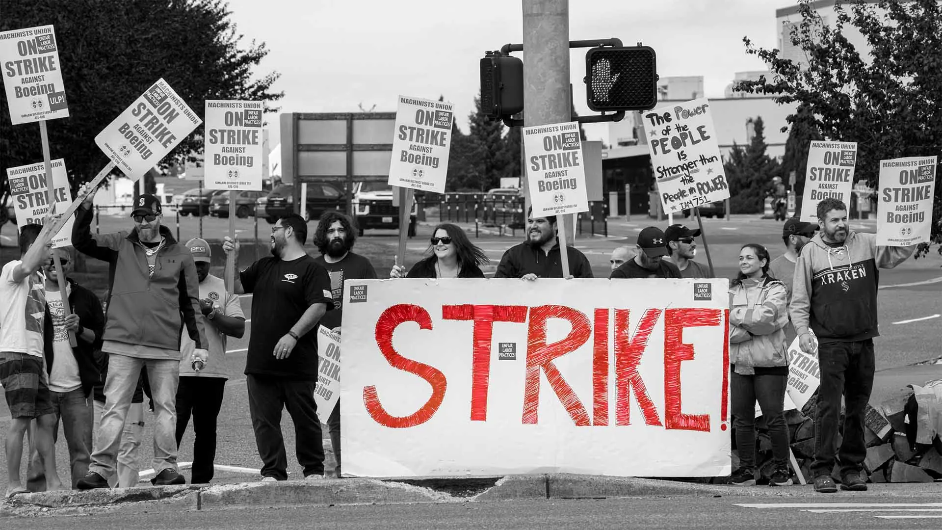 Boeing Awaits Strikers’ Vote, Reports $6 Billion Quarterly Loss