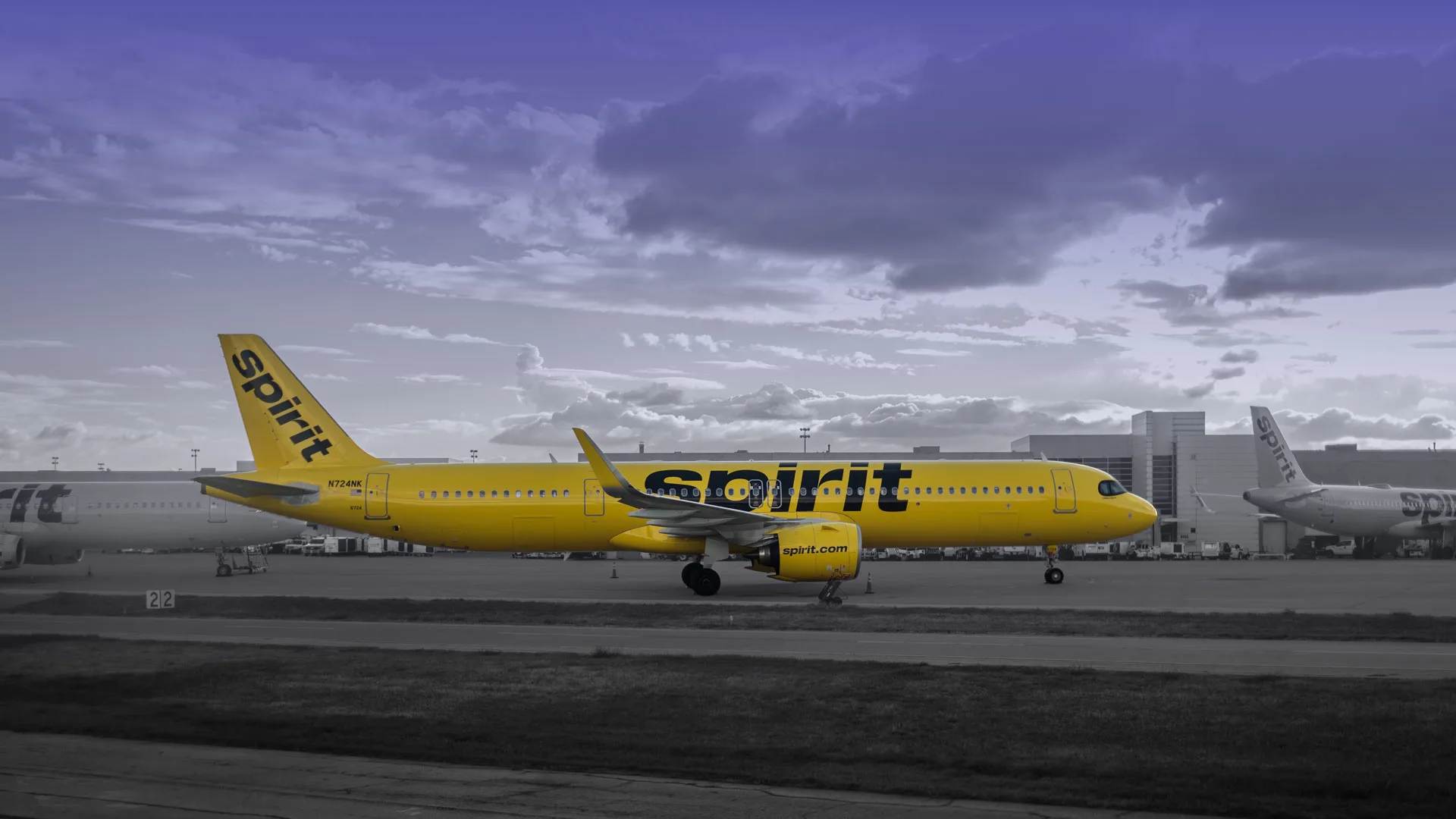 Spirit Plans Layoffs and Plane Sales Amid Financial Turbulence