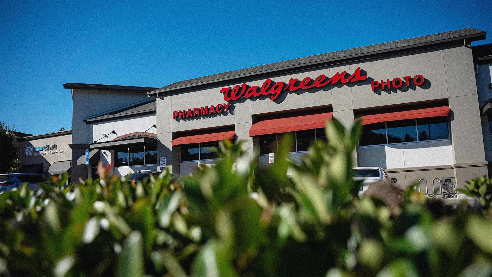 Walgreens Will Close 1,200 Stores as Pharmacies Try to Define a New Role