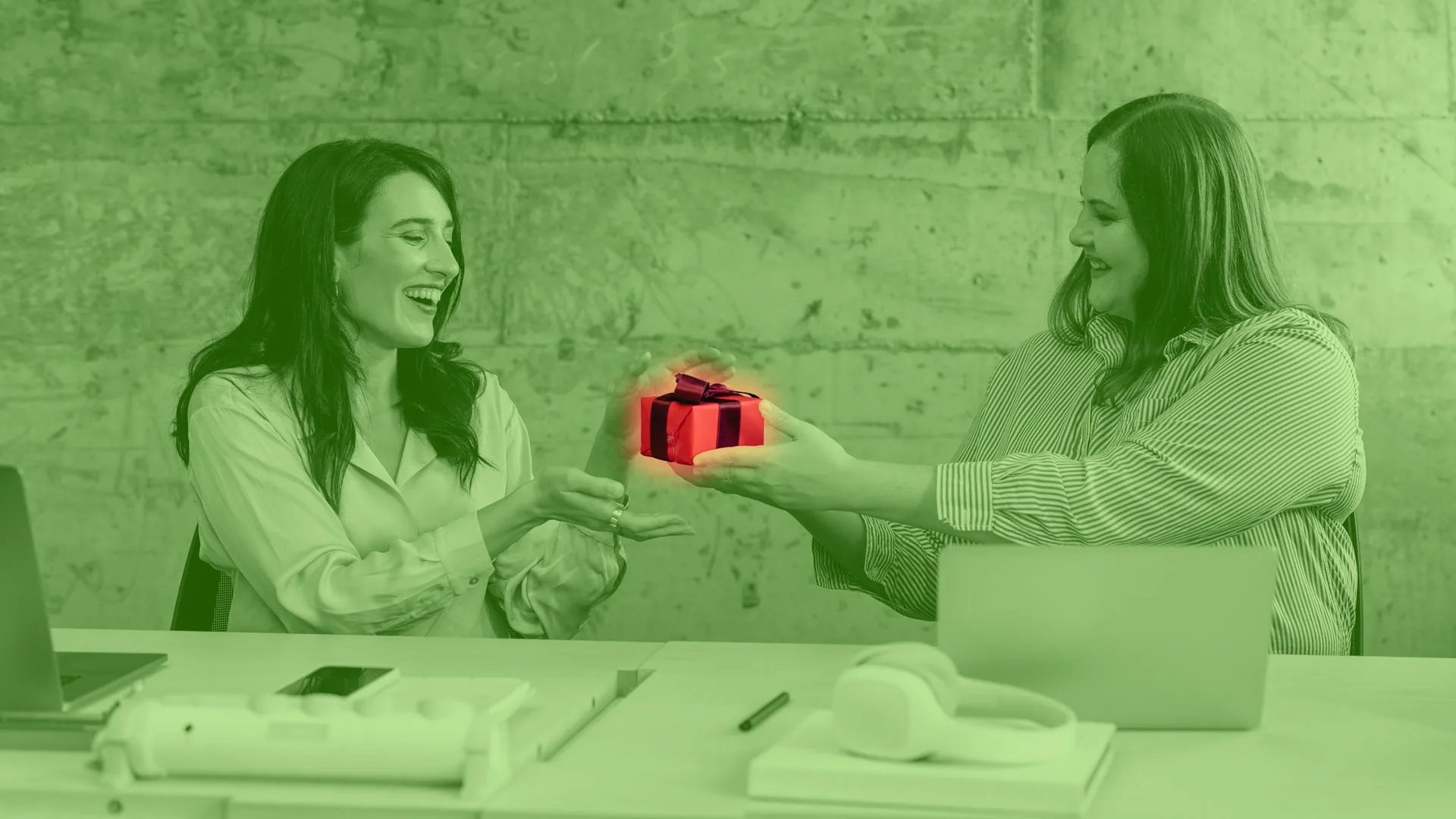 The Best Gifts for Everyone in Your Work Life