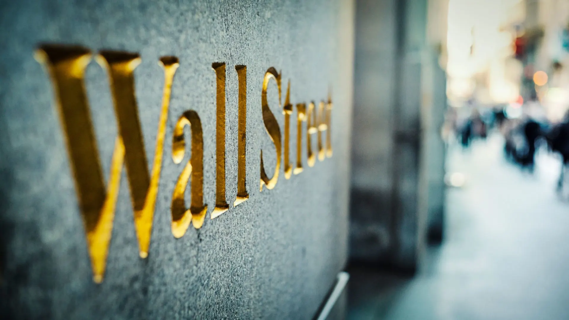 Wall Street’s Blindspot That Helps Small Investors