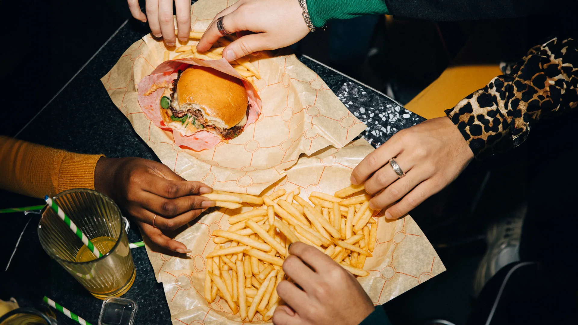 Scientists Just Discovered Seeing Instagram Images of Junk Food Not Only Increases Craving, But Also Spoils Your Mood