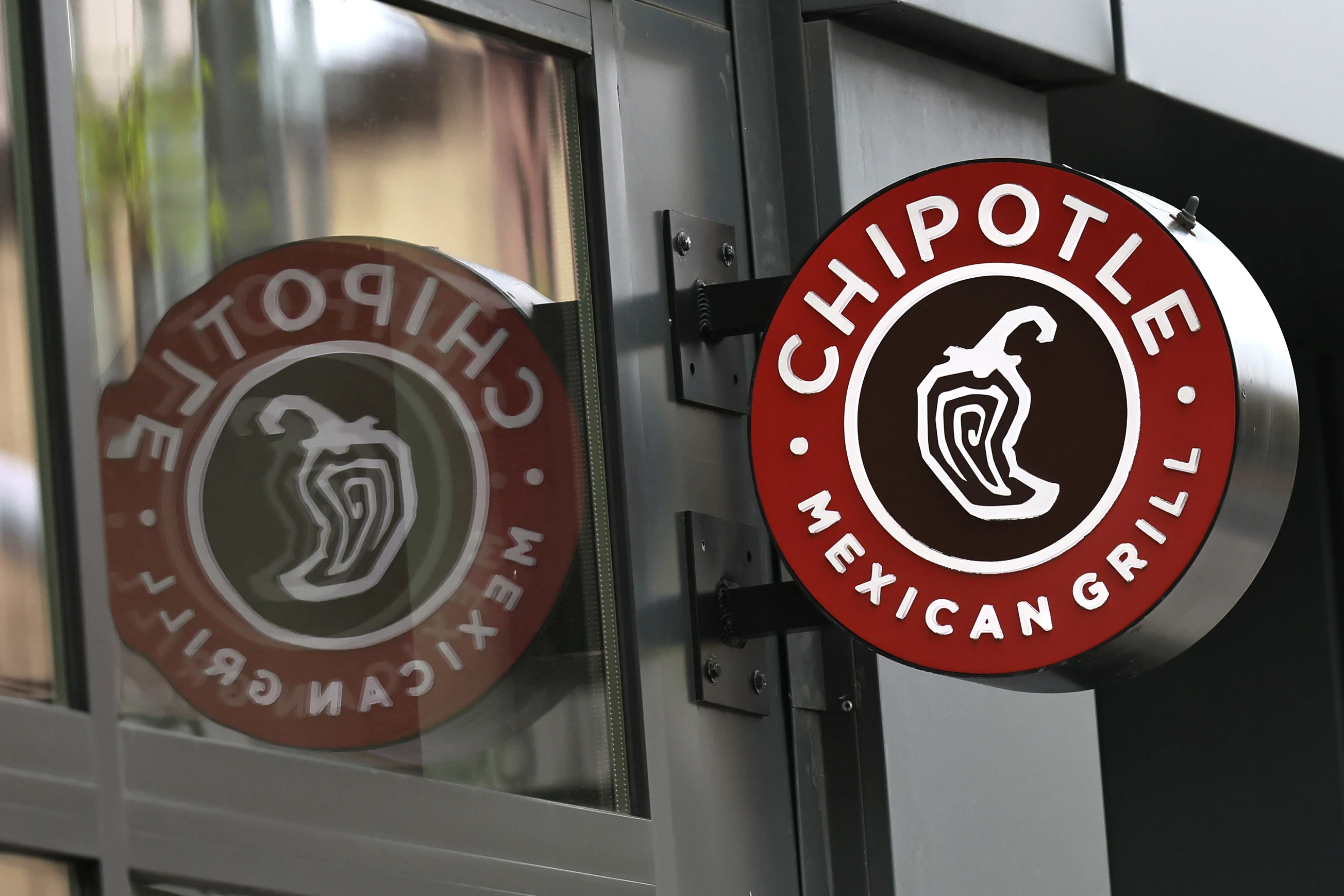 Chipotle Mexican Grill Ups Prices as Ingredients Costs Grow