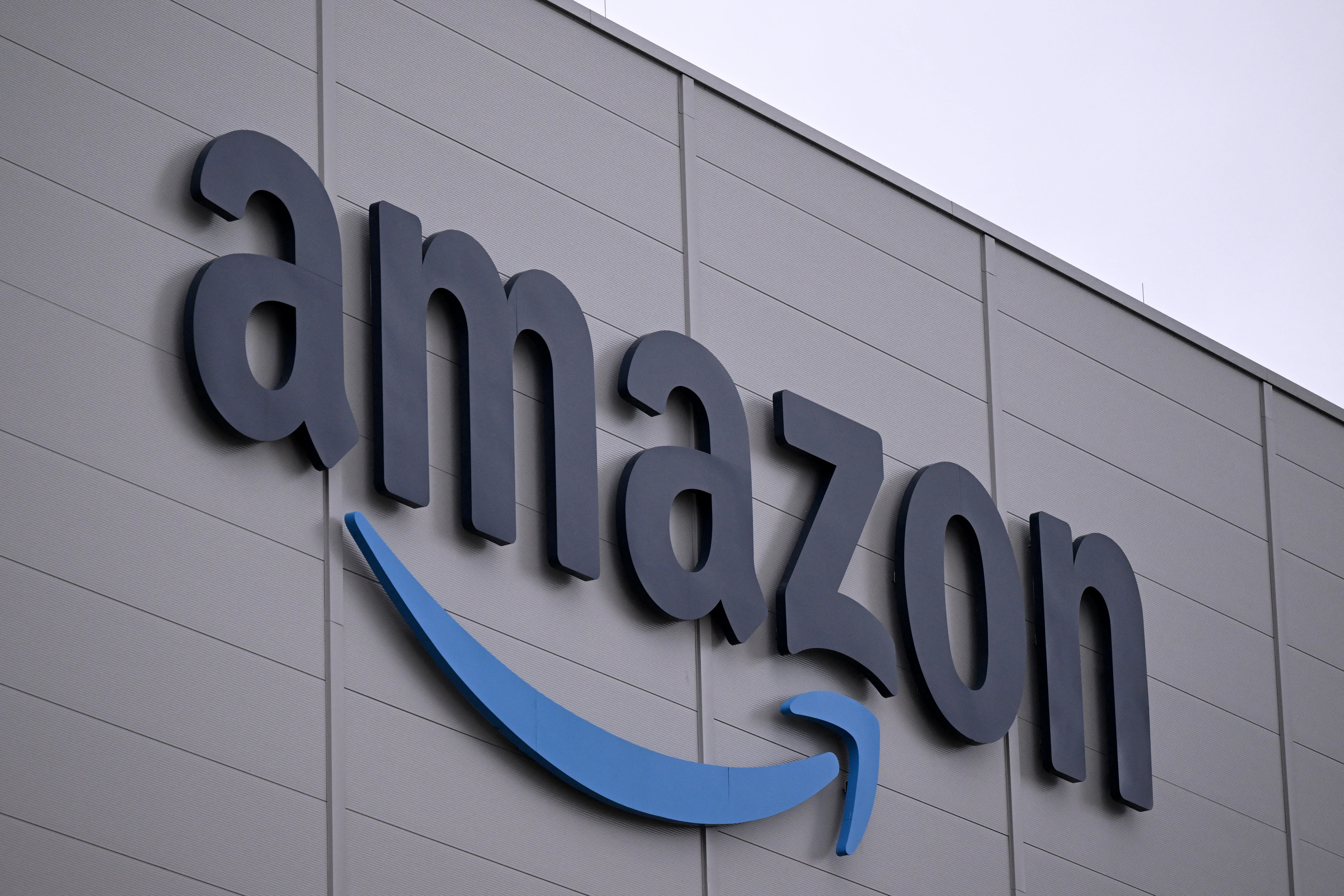 Amazon to Settle Probe With Safety Measures