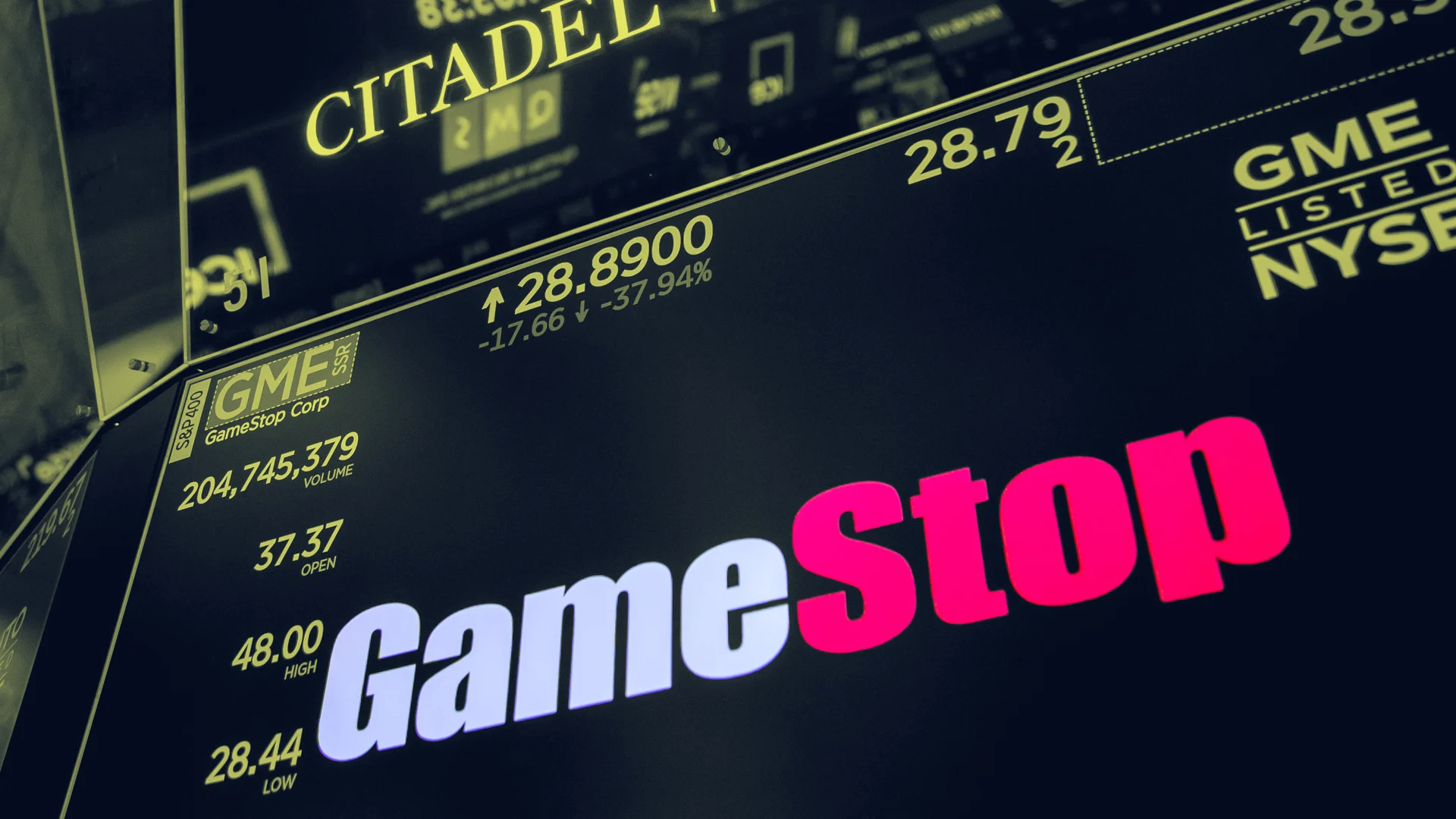 GameStop Jumps After Cryptic Post From ‘Roaring Kitty’ Boosts Retail Hype