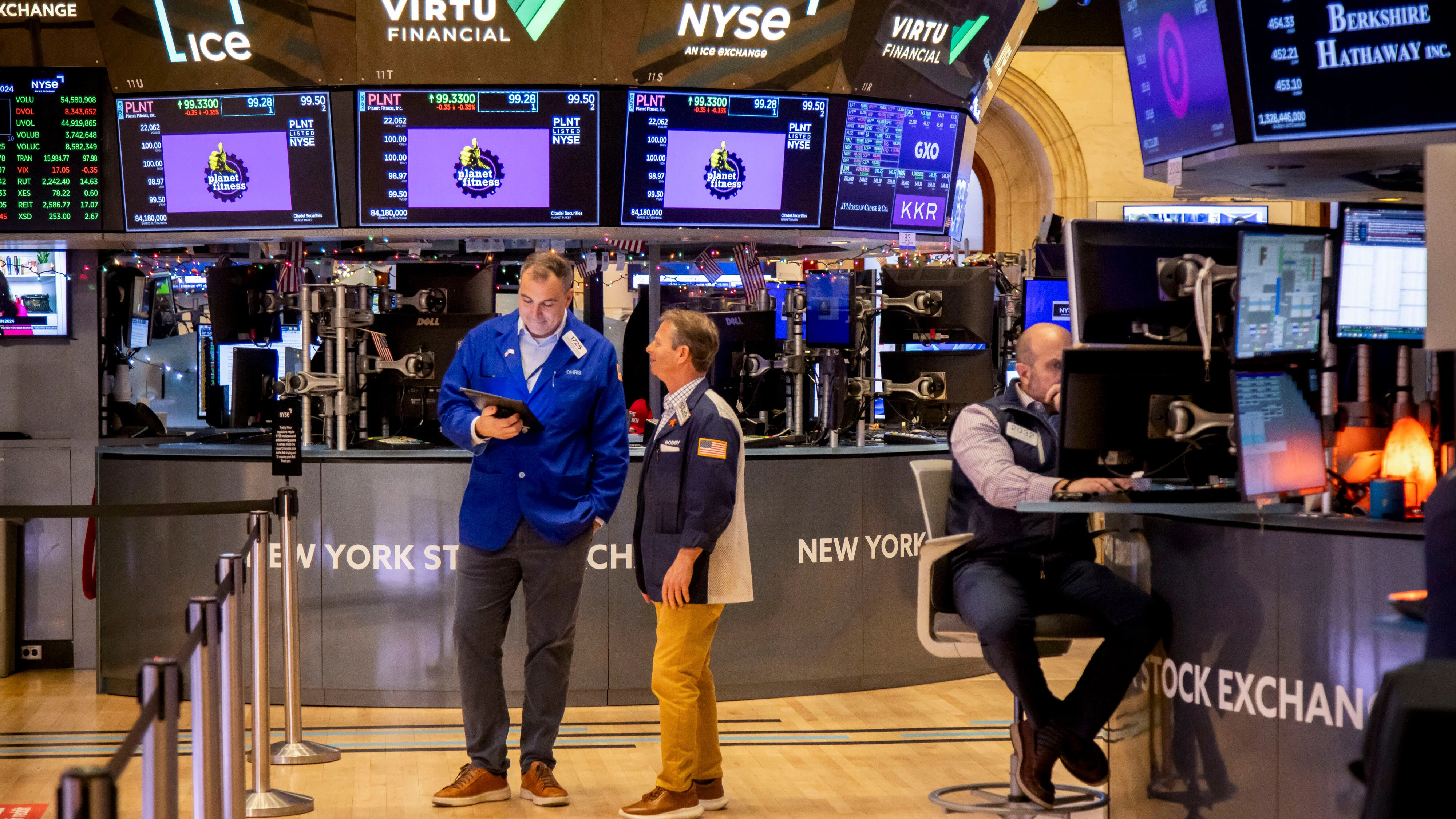 Why Wall Street Expects the Stock Market to Have a Big 2025