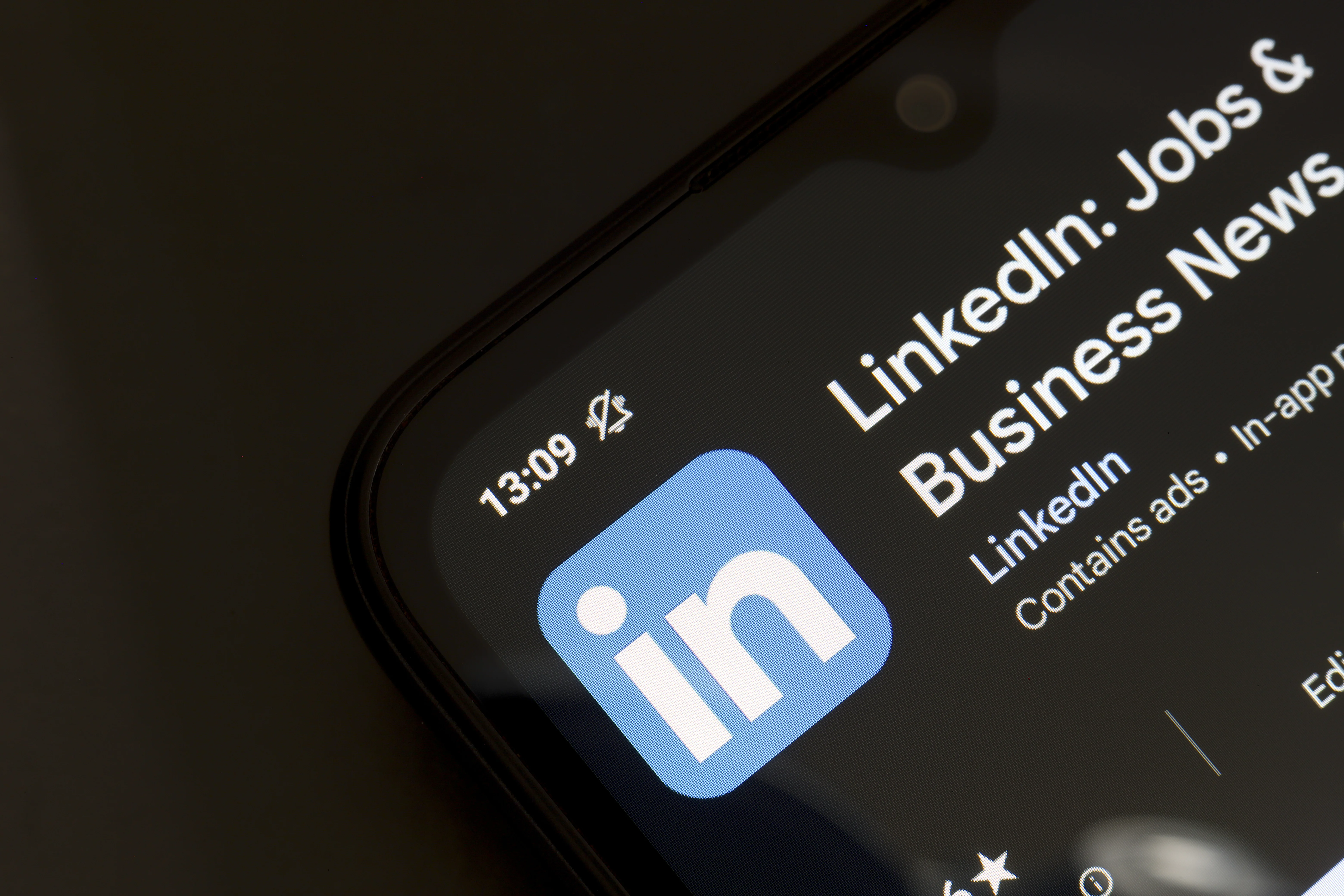 Microsoft’s LinkedIn Sued for Training AI Models With User Data