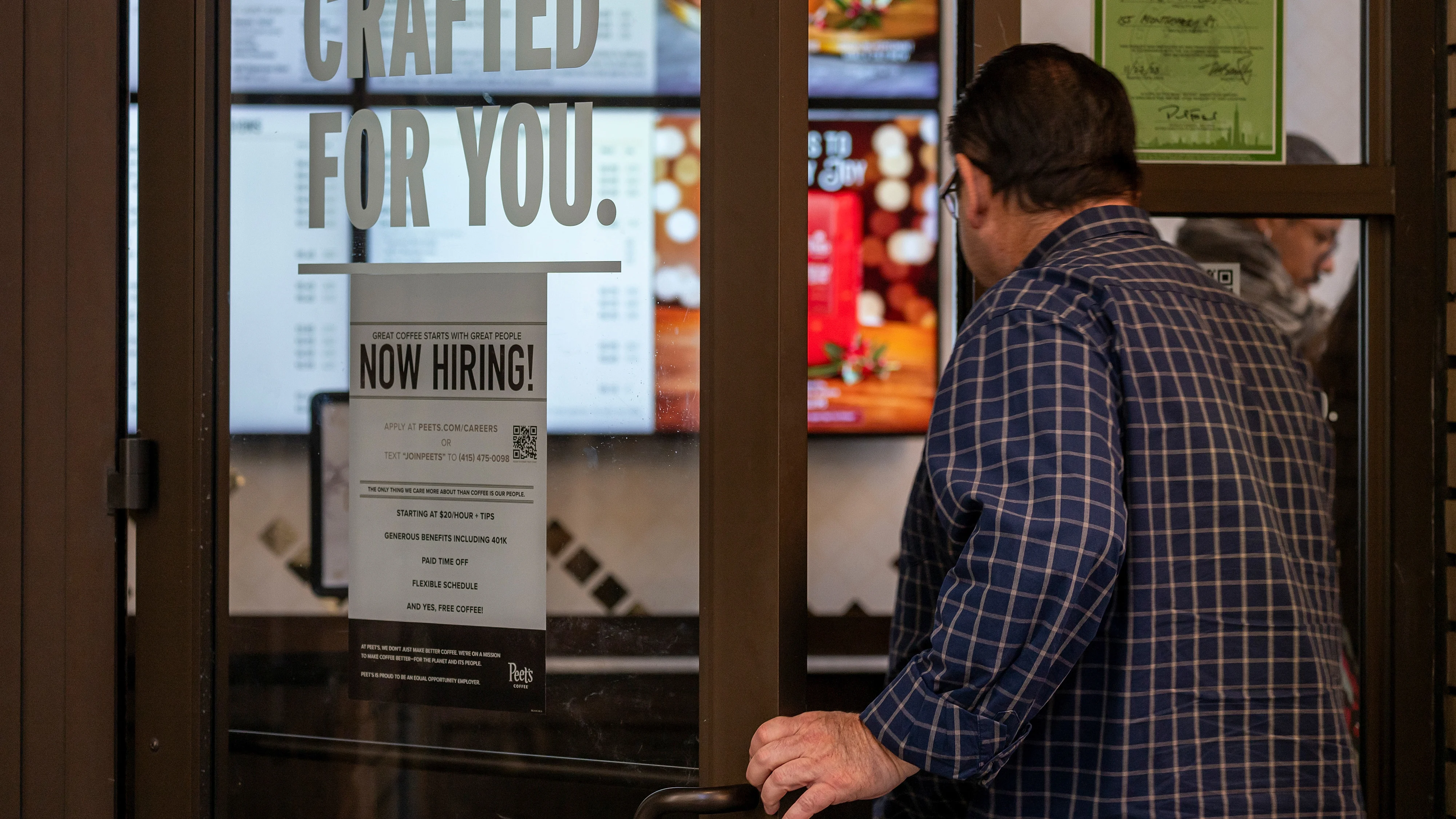 Weekly Jobless Claims See Slight Uptick