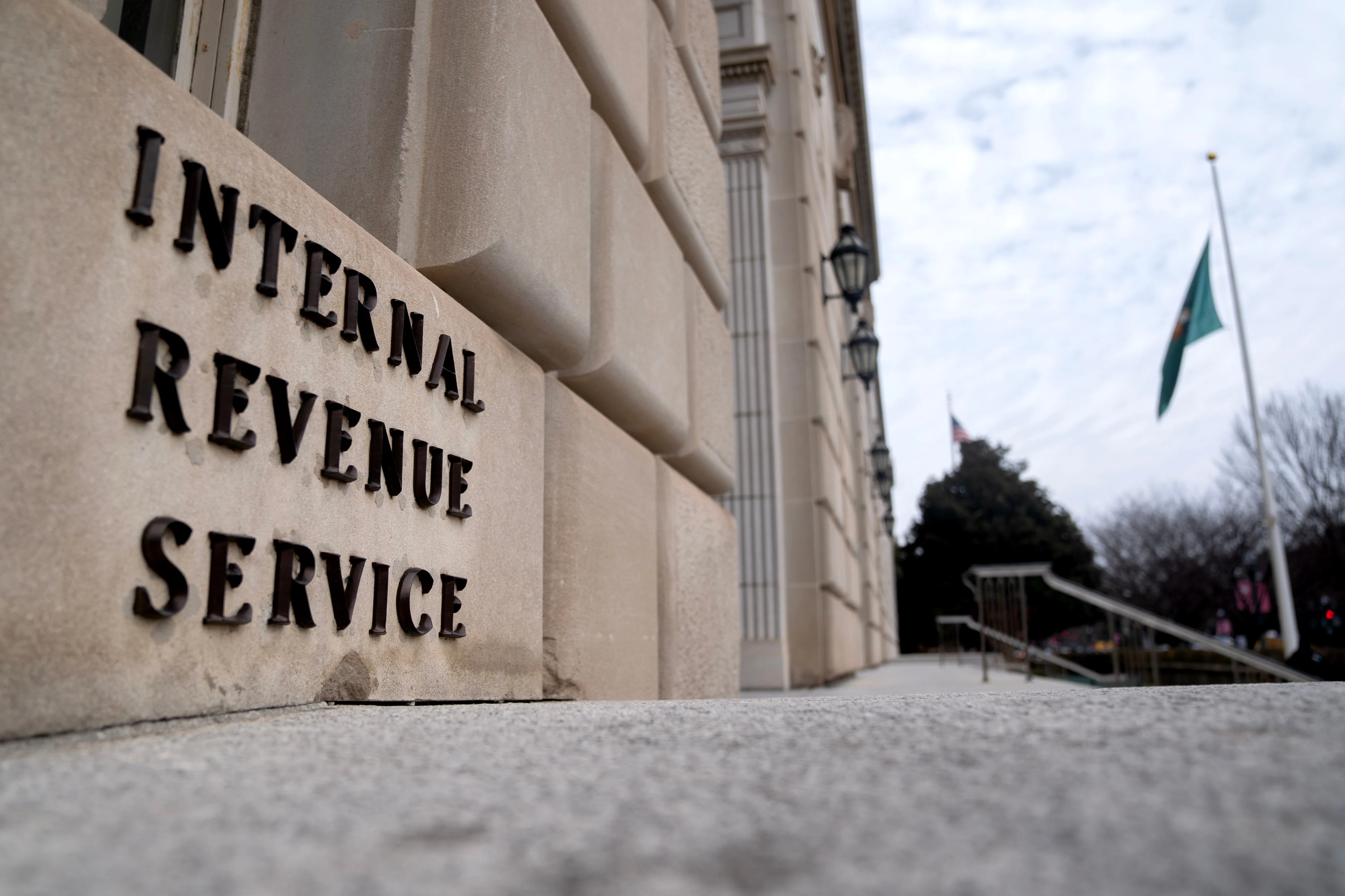 6,000 IRS Employees Fired in Latest Round of Trump Cuts