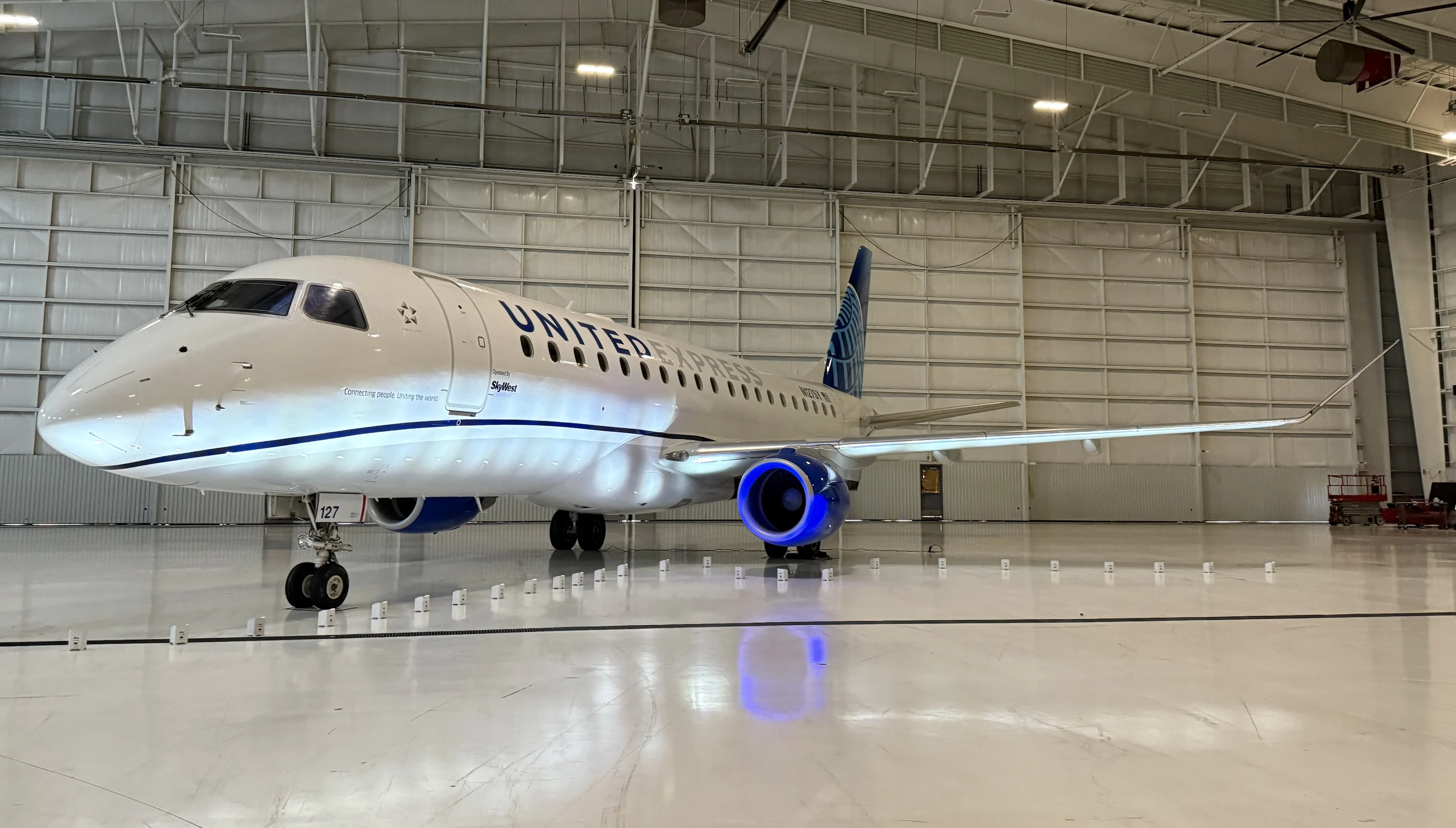 United Airlines Just Installed Starlink on Its First Regional Aircraft