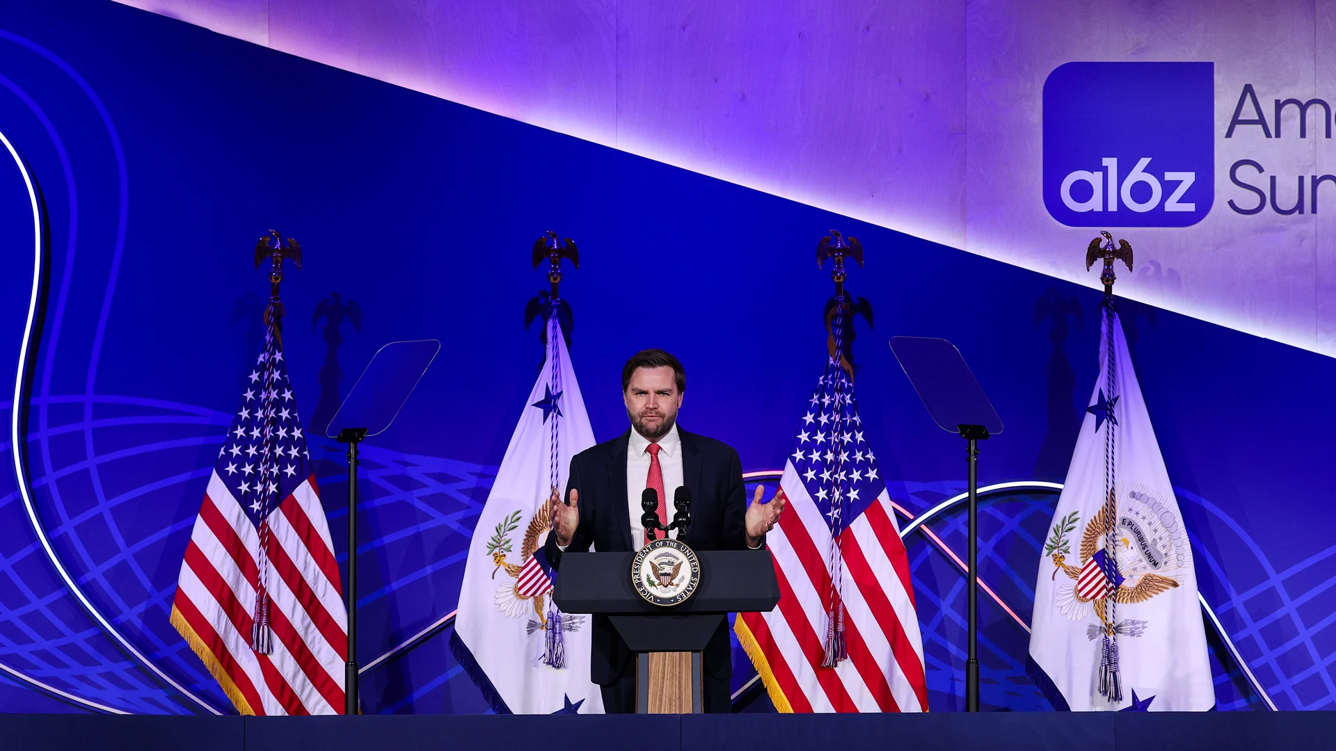 JD Vance Tells Room of Tech Leaders That ‘Our Great American Industrial Comeback” Is Near