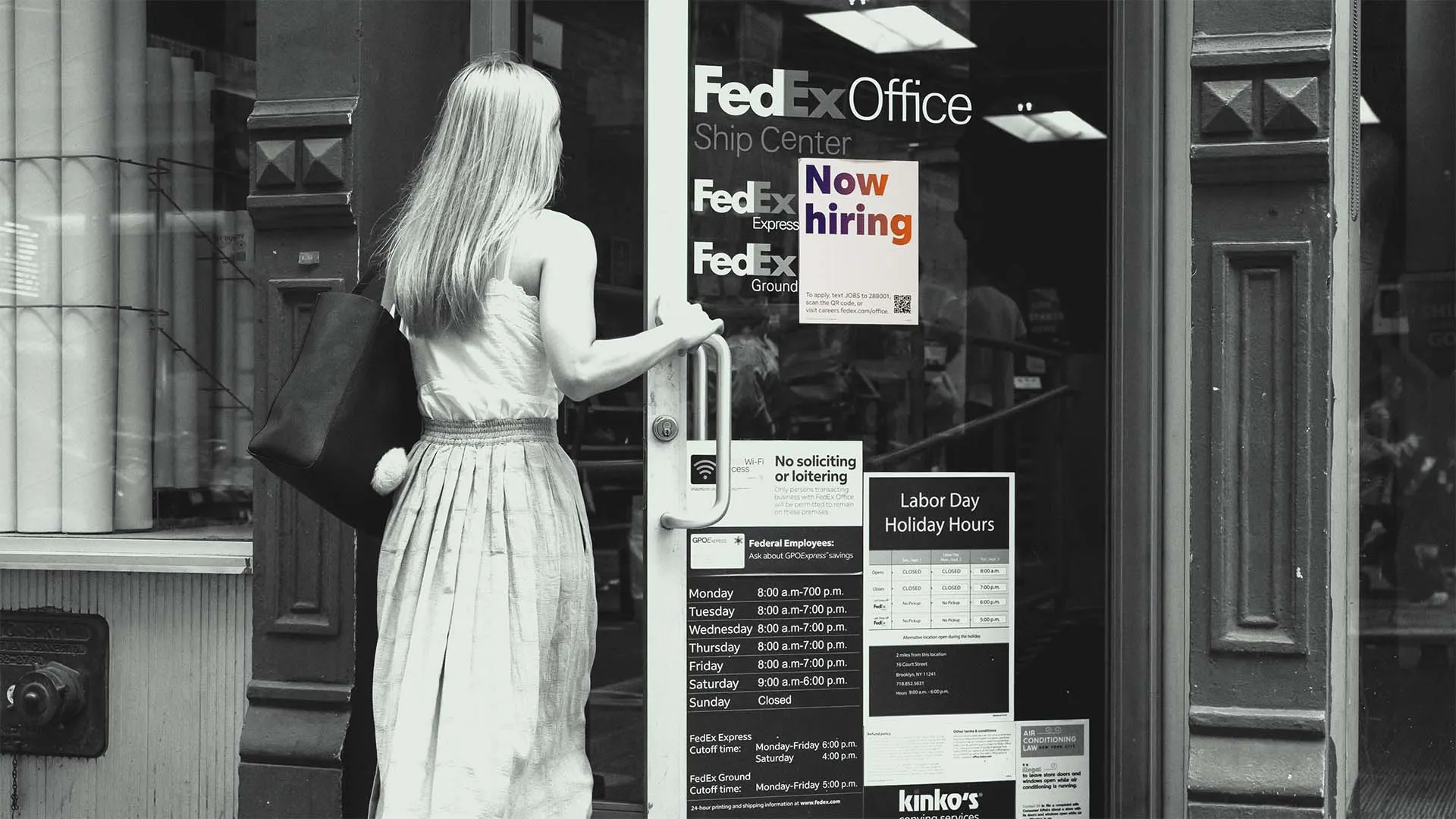 Despite Slipping GDP, Employers Aren’t Turning to Layoffs—Yet