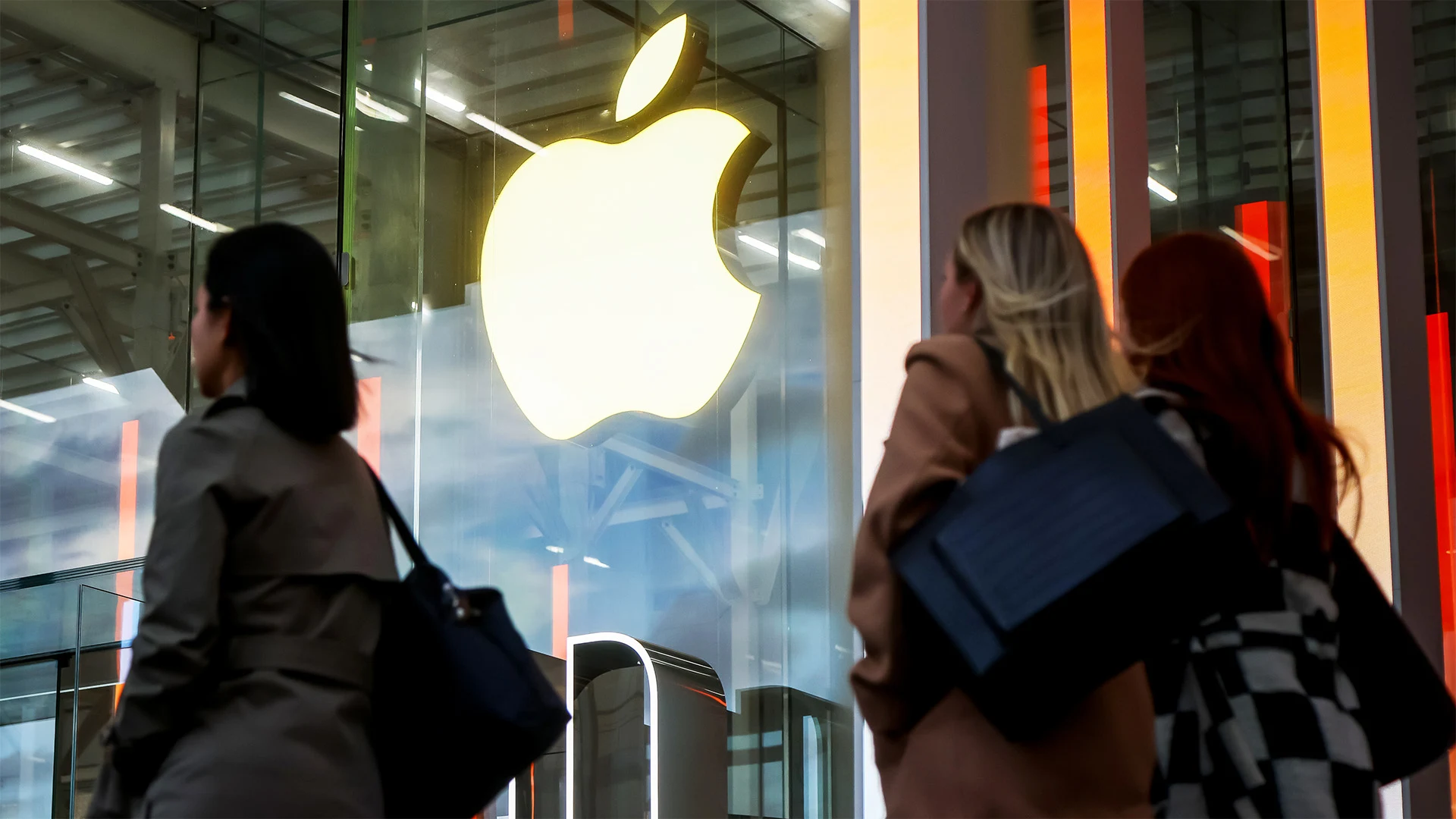 Apple’s Folding iPhone Just Hit a Major Roadblock, But It’ll Offer a Favorite Feature From iPads