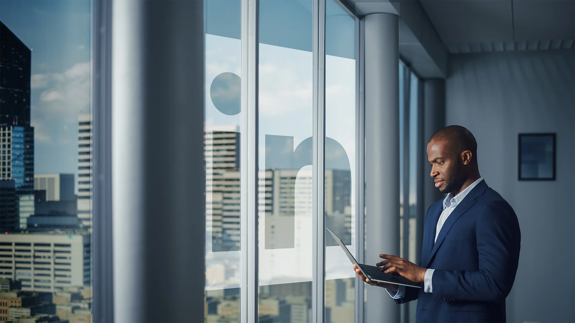 Executives Who Post on LinkedIn Get 3 More Leads-Here's Why Brand Pages Can't Compete