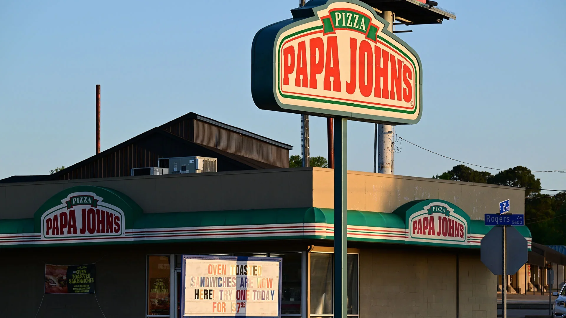 Papa Johns Closing Stores 2026: See a List of Doomed Locations