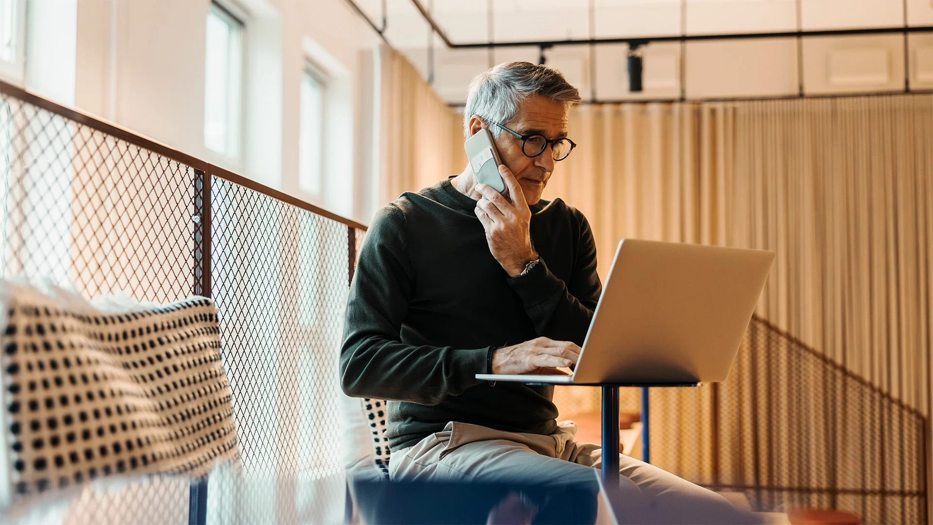AI Is Letting Solo Founders Build Startups Without Hiring. Here’s What AI Couldn’t Do for Them